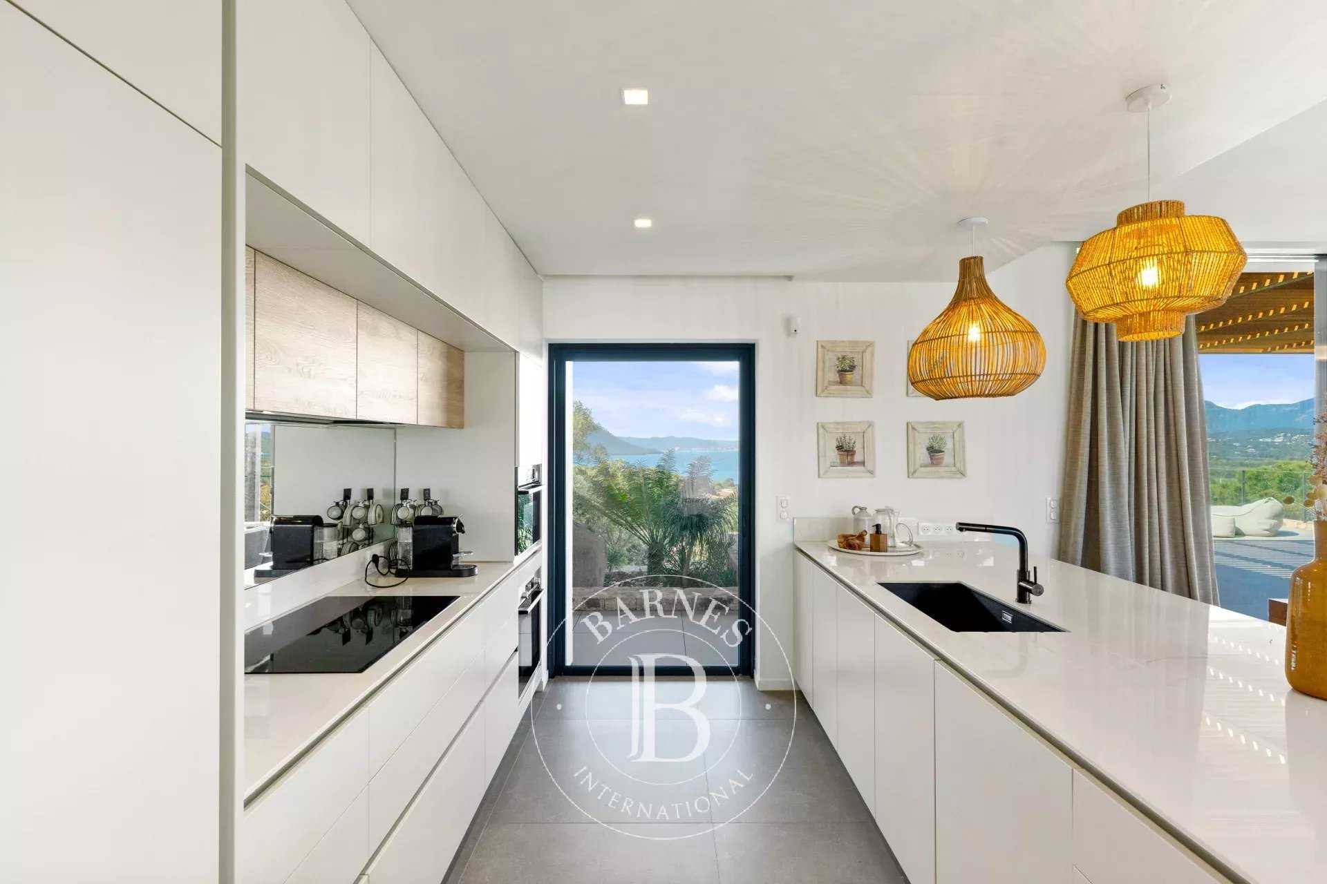 Porto-Vecchio  - Villa 6 Bedrooms