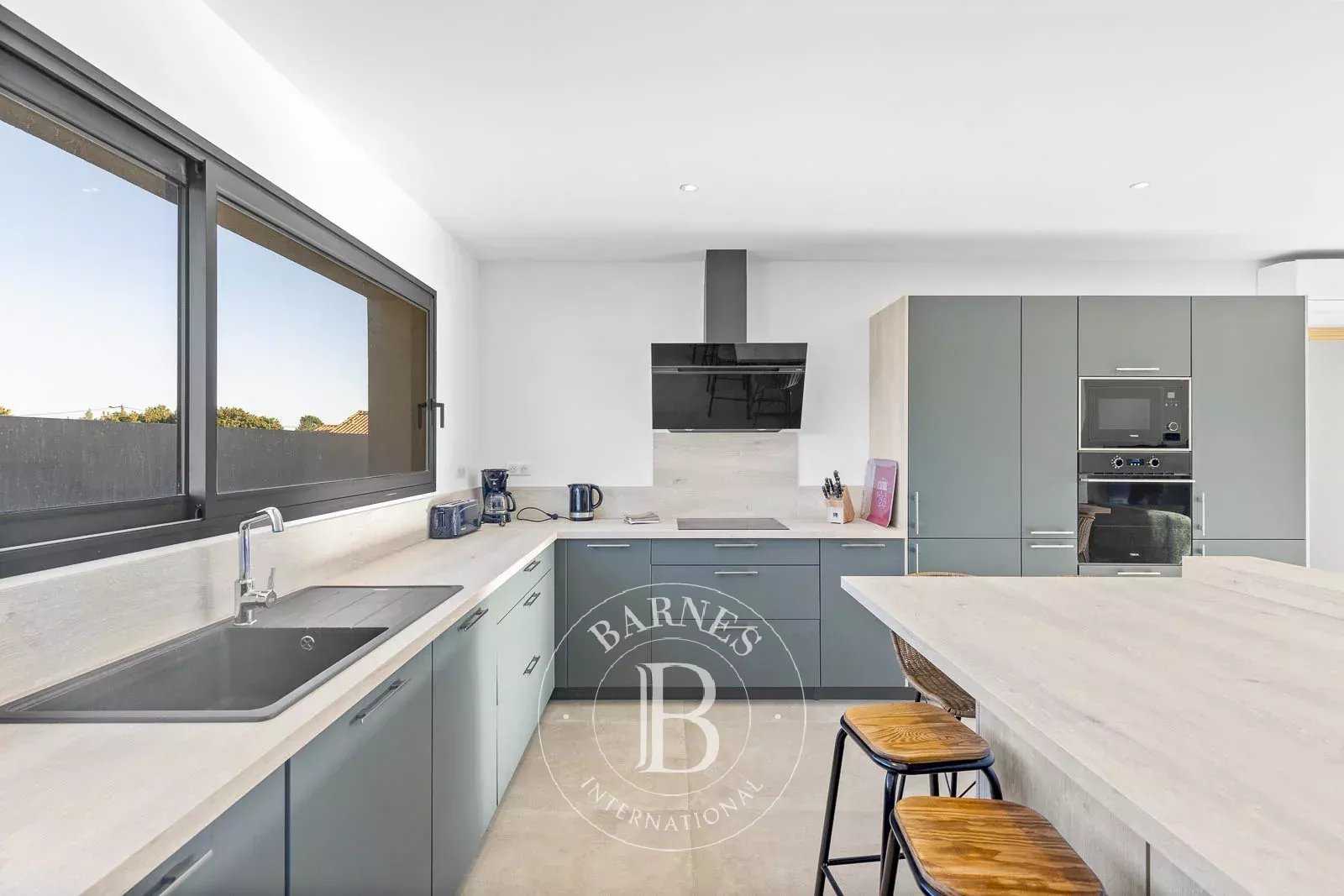 Lecci  - Villa 7 Pièces 6 Chambres