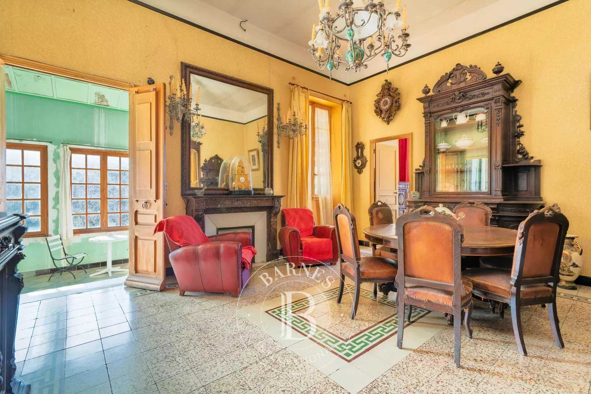 L'Île-Rousse  - Villa 18 Pi&egrave;ces 10 Chambres