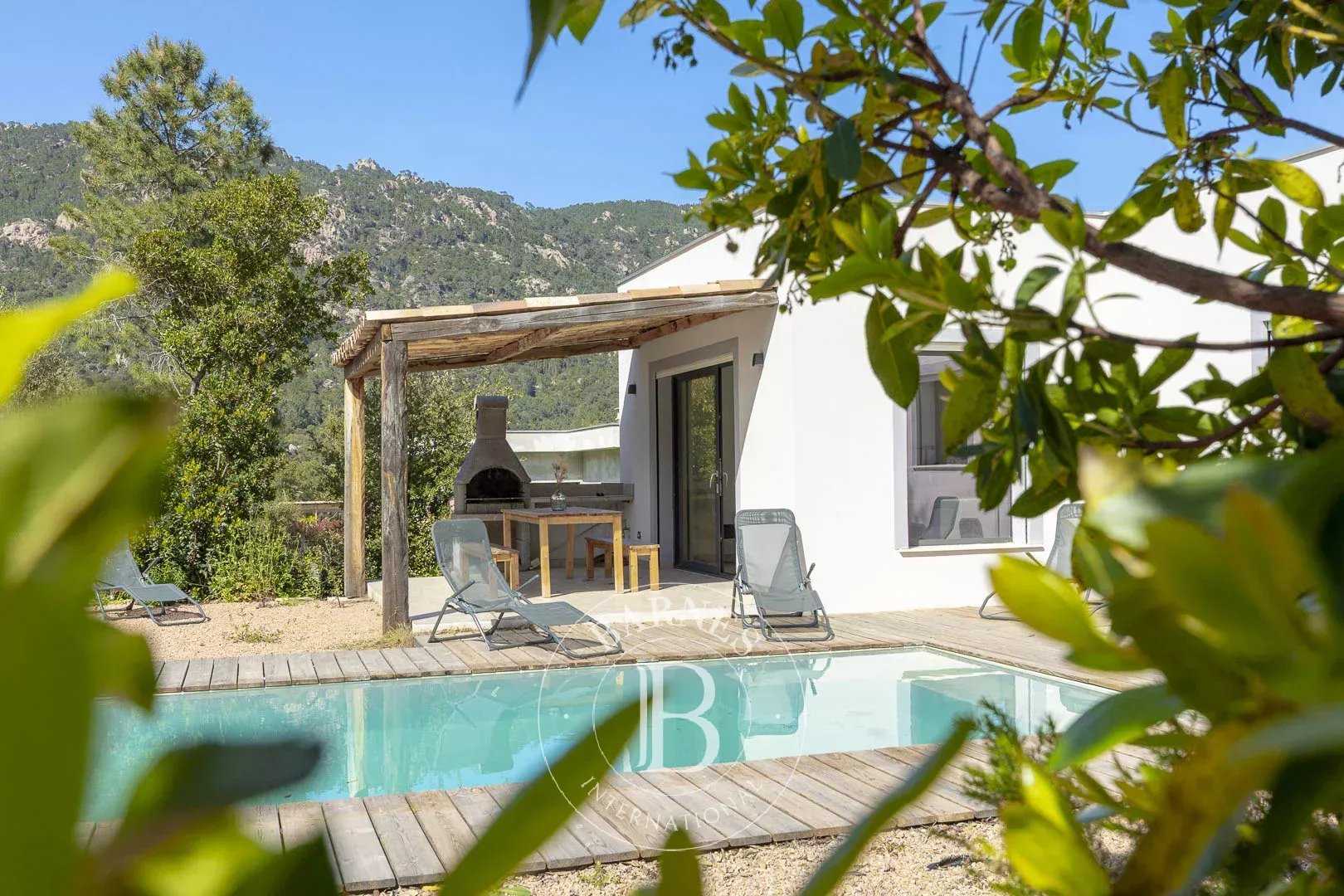 Sainte-Lucie-de-Porto-Vecchio  - Maison 5 Pi&egrave;ces 4 Chambres