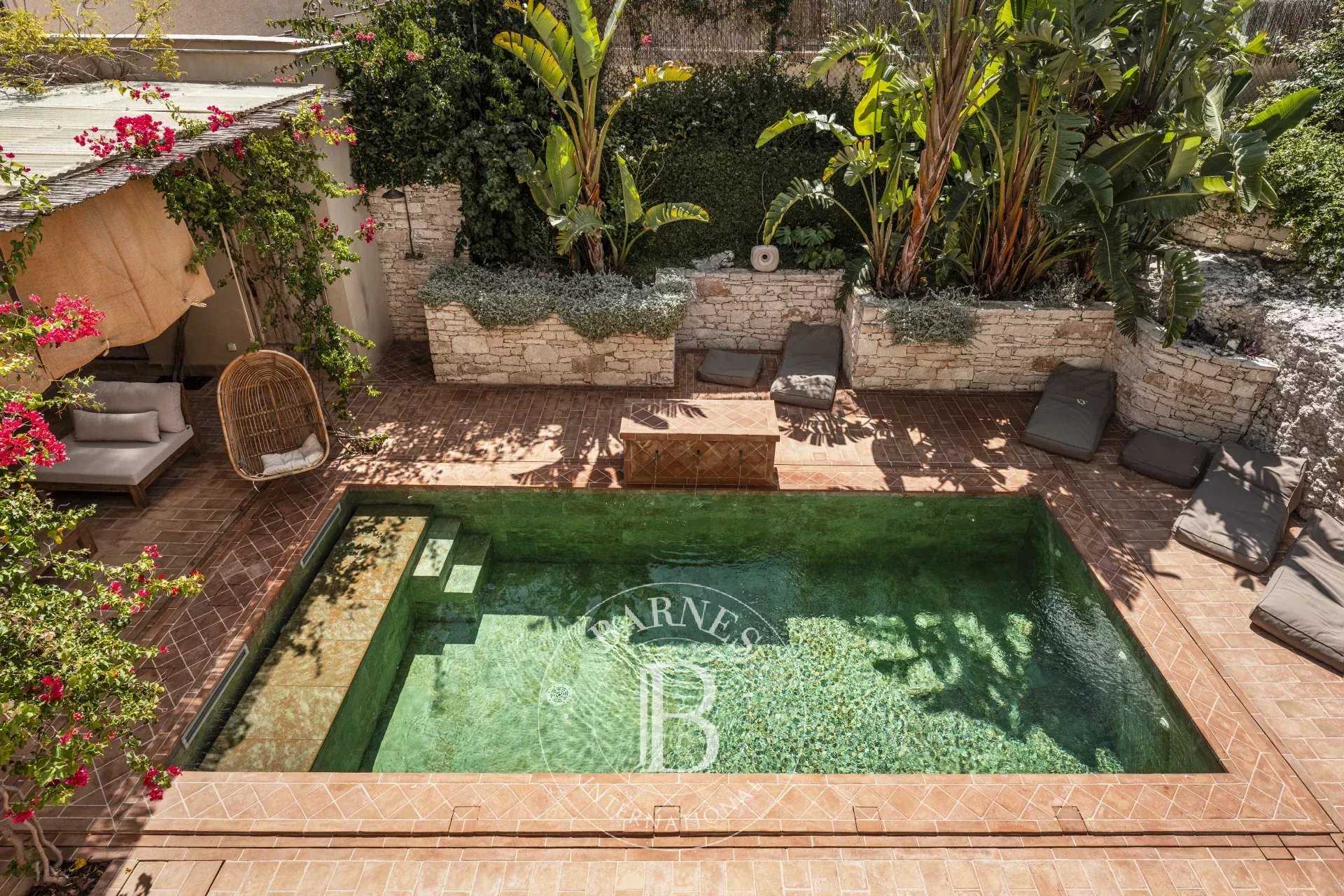 Maison de ville Saint-Florent  -  ref 86002062 (picture 1)