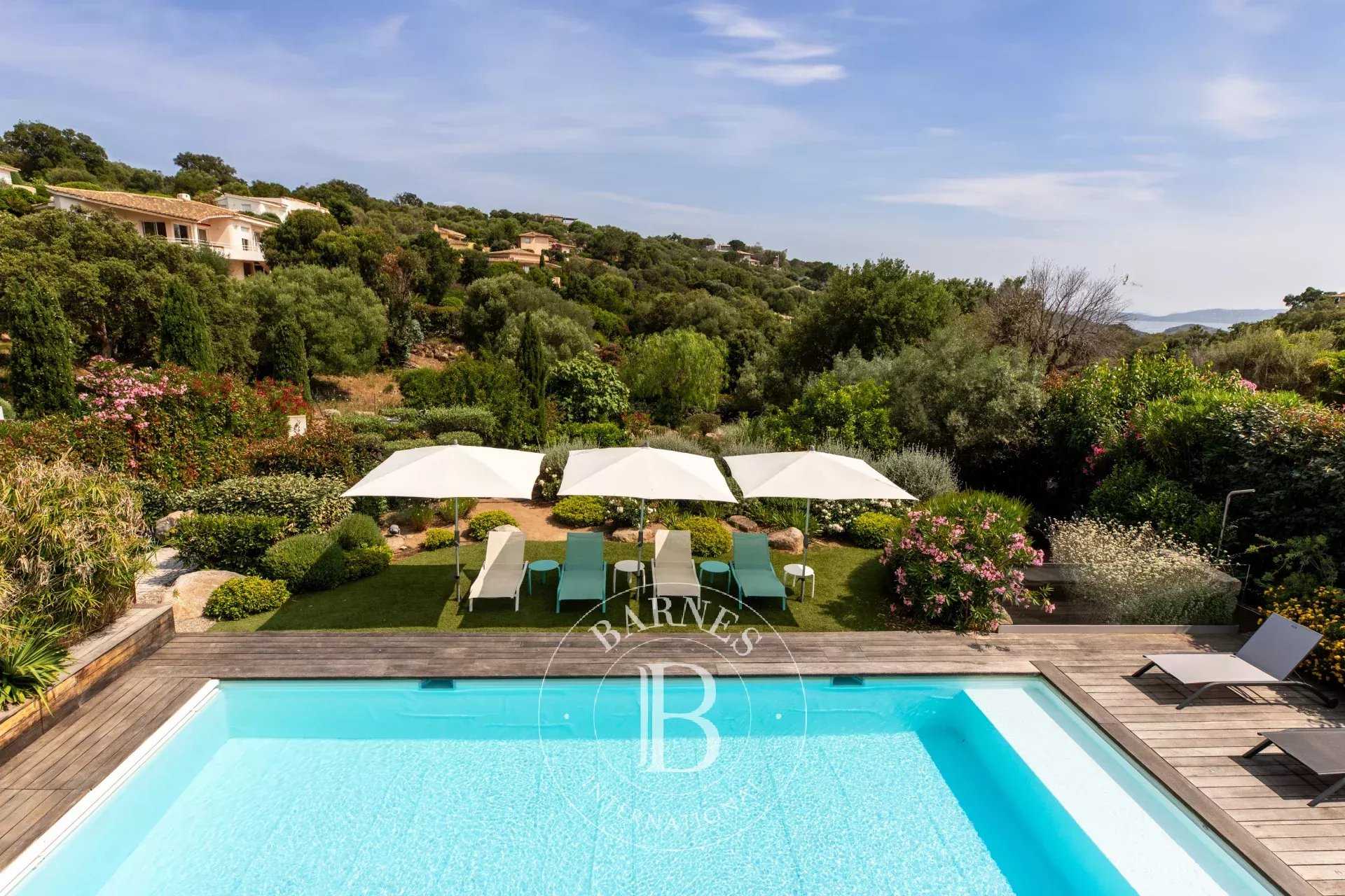 Villa Sainte-Lucie-de-Porto-Vecchio  -  ref 3898770 (picture 2)