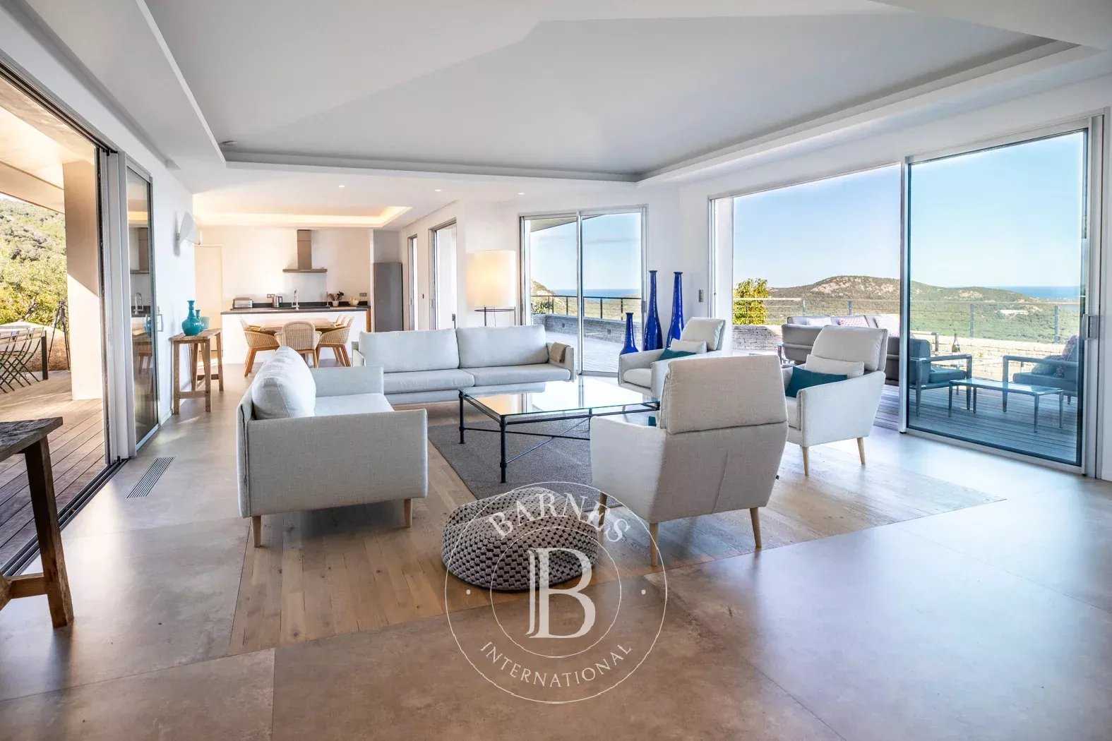 Villa Porto-Vecchio  -  ref 84240690 (picture 3)