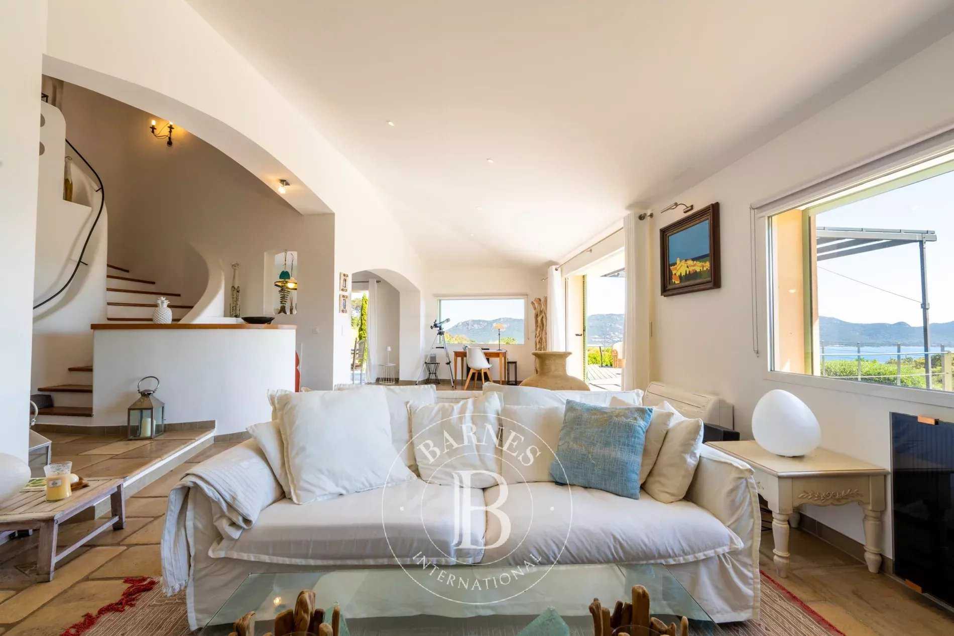 Villa Porto-Vecchio  -  ref 85893325 (picture 3)