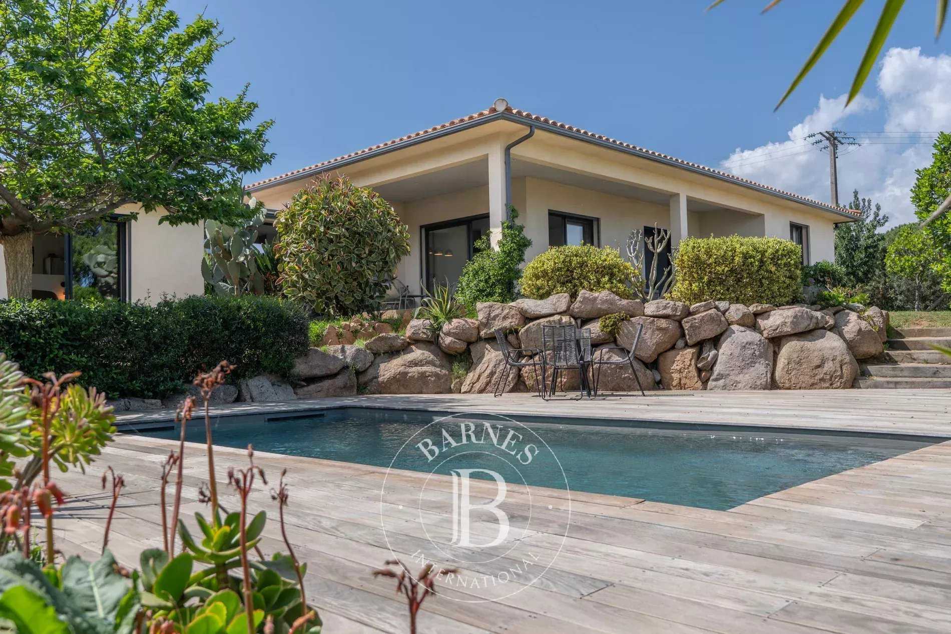 Villa Sainte-Lucie-de-Porto-Vecchio  -  ref 86911188 (picture 1)