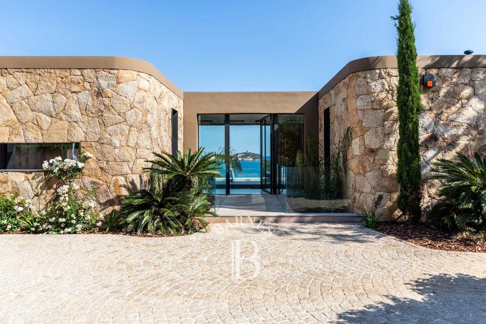Villa Sainte-Lucie-de-Porto-Vecchio  -  ref 84126537 (picture 2)