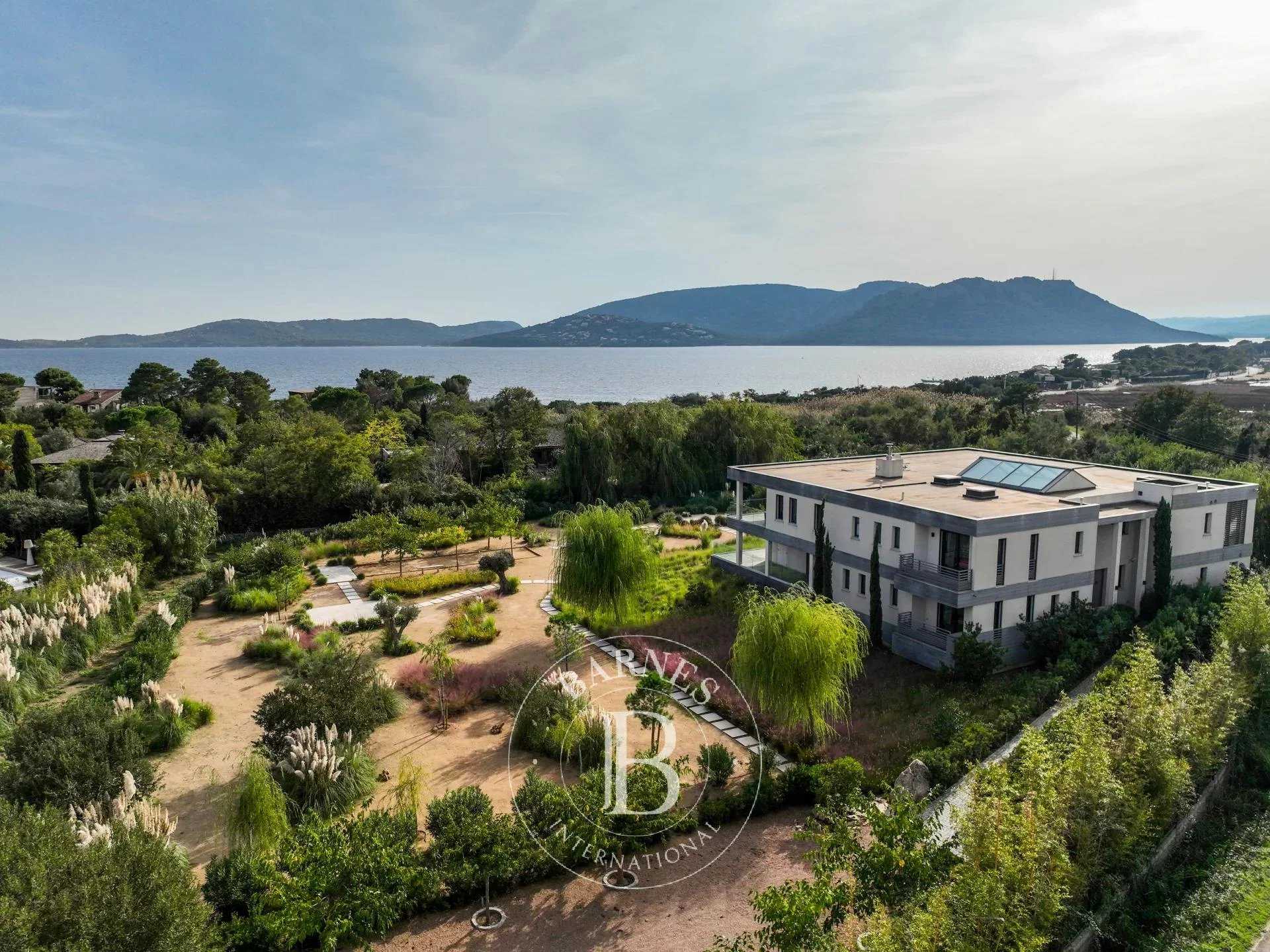 Villa Porto-Vecchio - Ref 3573048