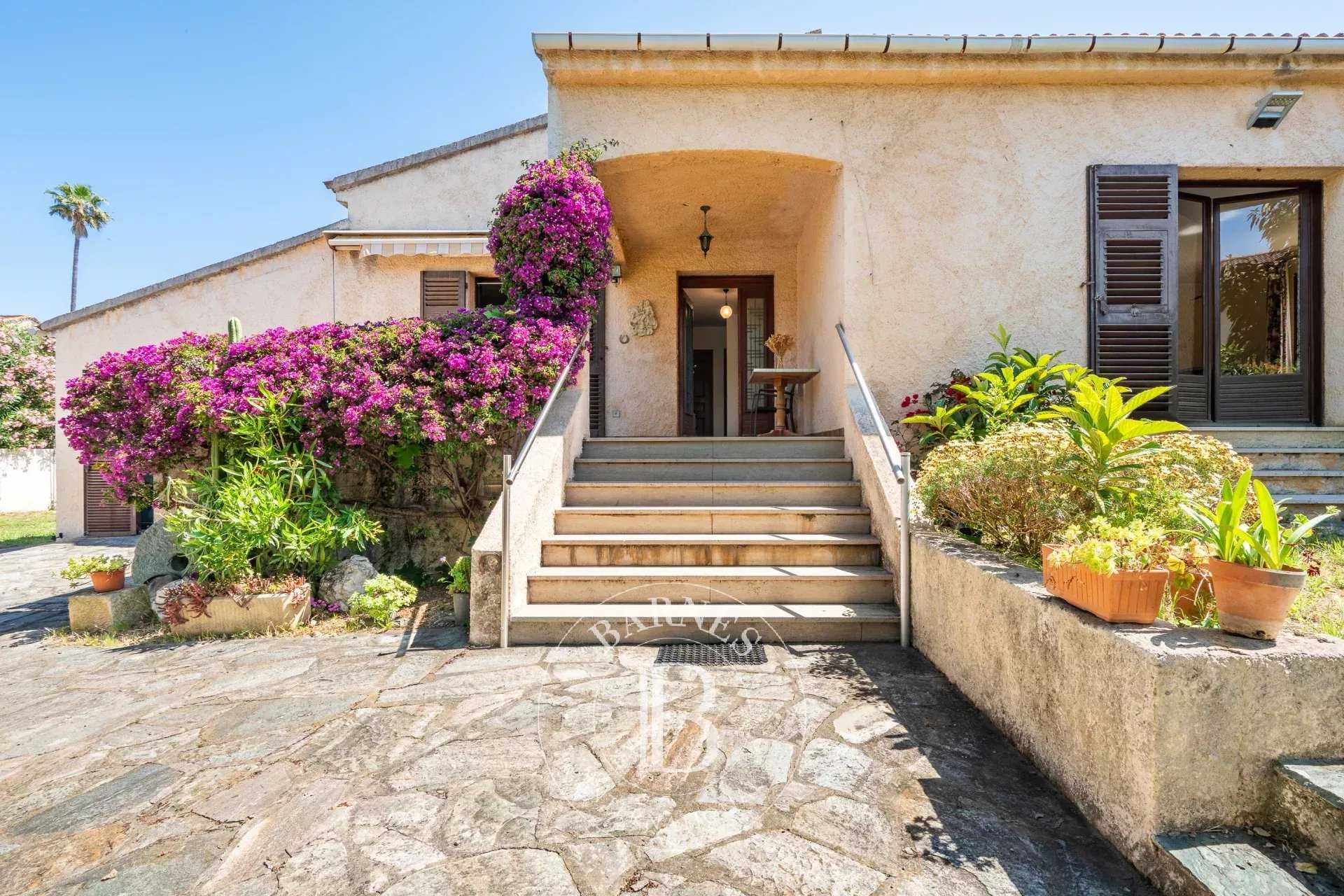 Townhouse Saint-Florent  -  ref 85847084 (picture 2)