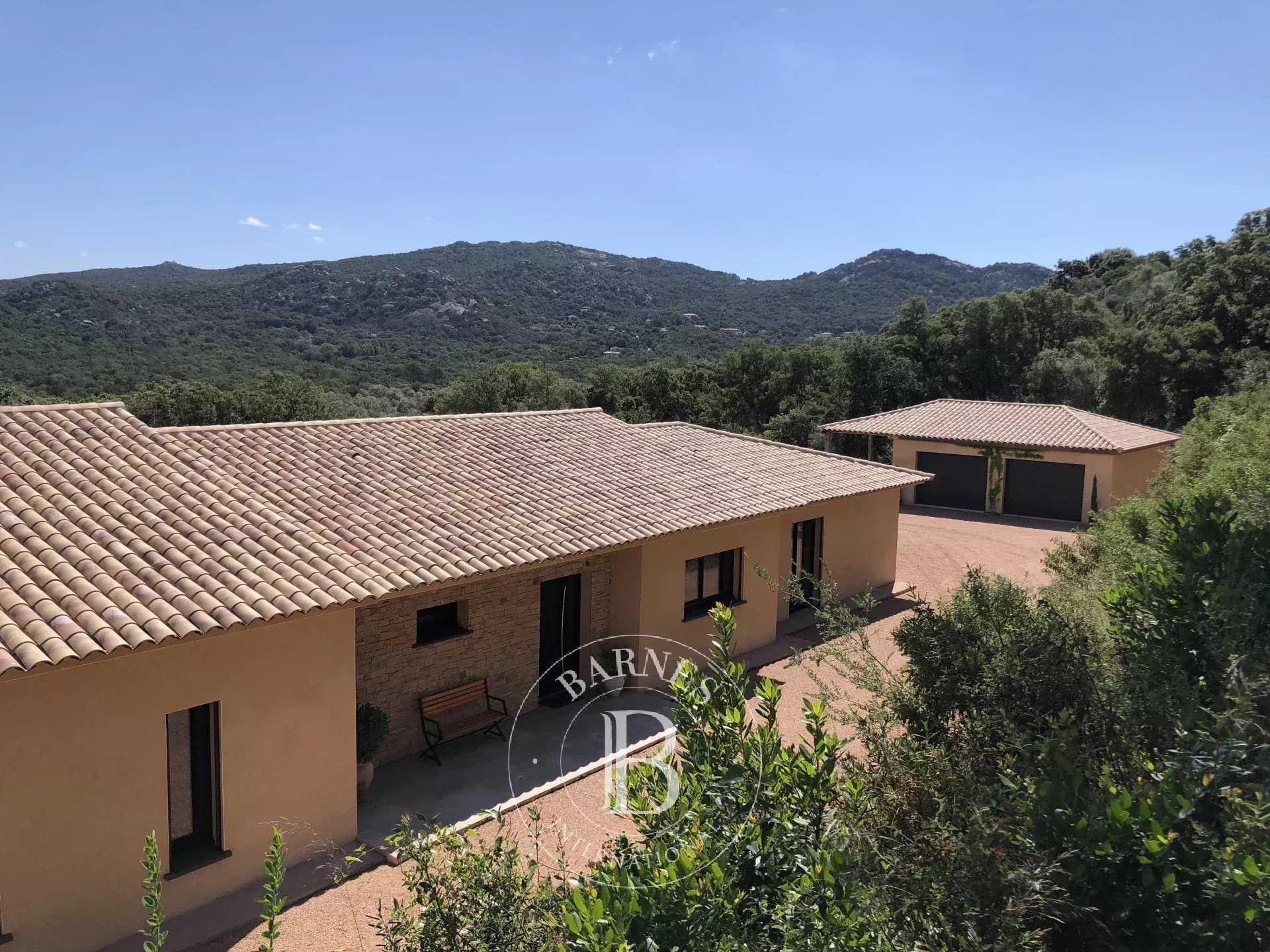 Villa Porto-Vecchio  -  ref 84142737 (picture 2)