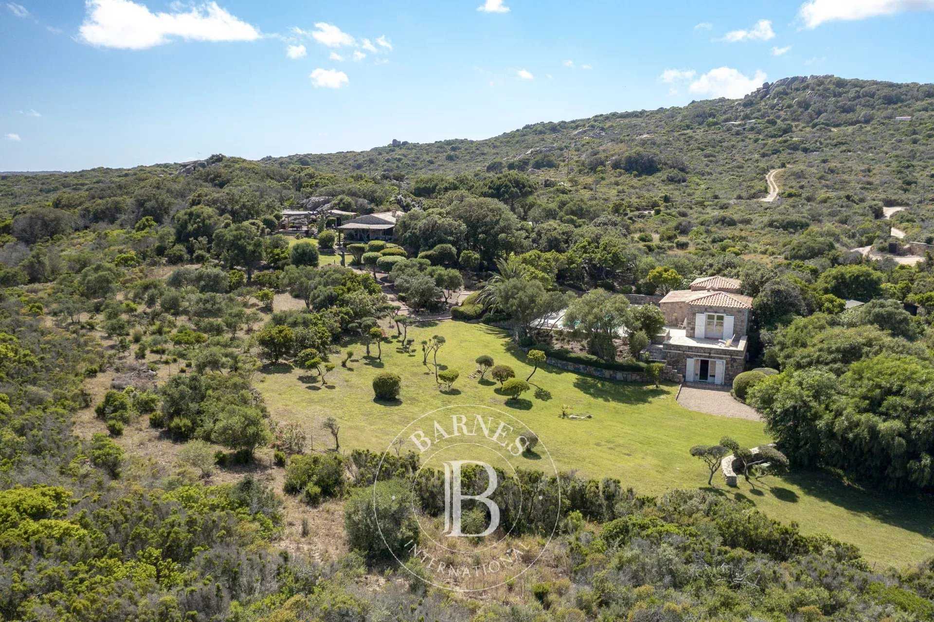 Villa Bonifacio  -  ref 3840780 (picture 2)