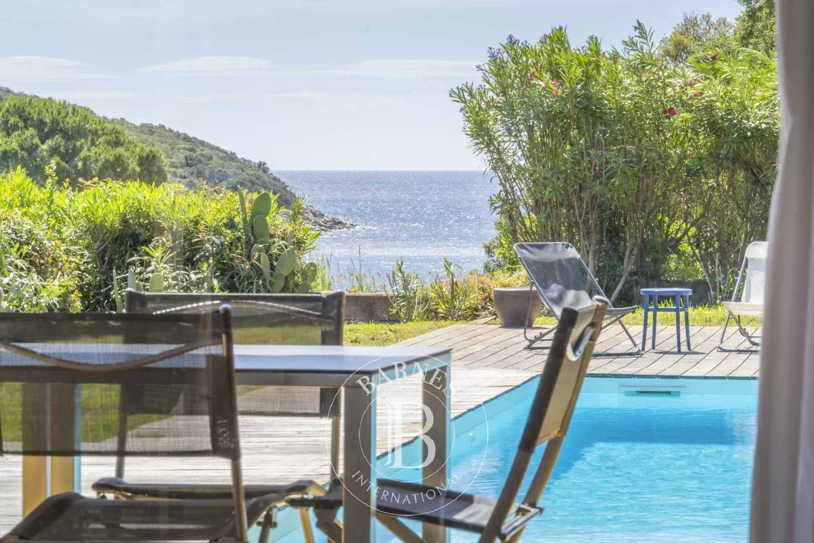 Villa Sainte-Lucie-de-Porto-Vecchio  -  ref 7347399 (picture 2)