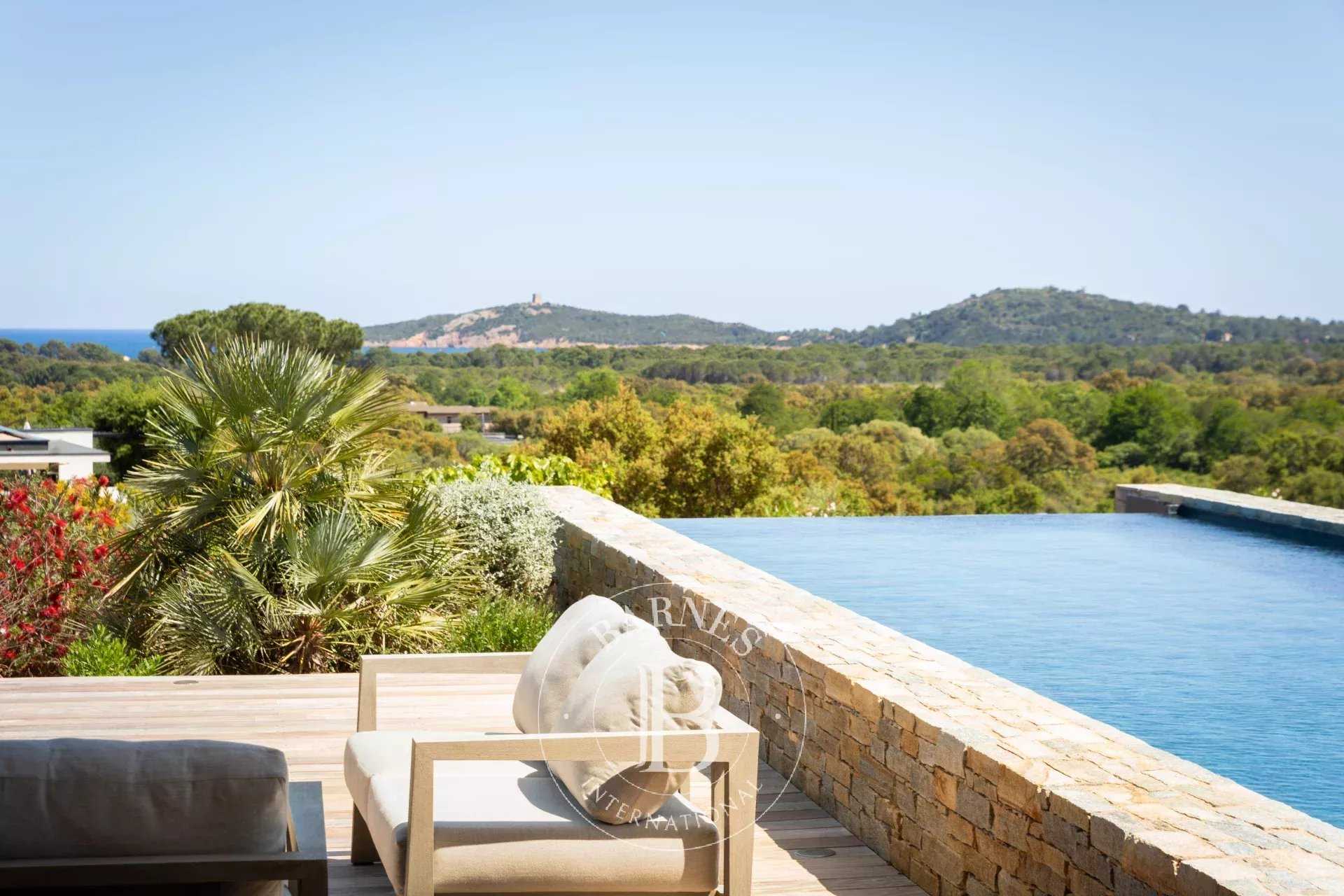 Villa Sainte-Lucie-de-Porto-Vecchio  -  ref 85658132 (picture 1)