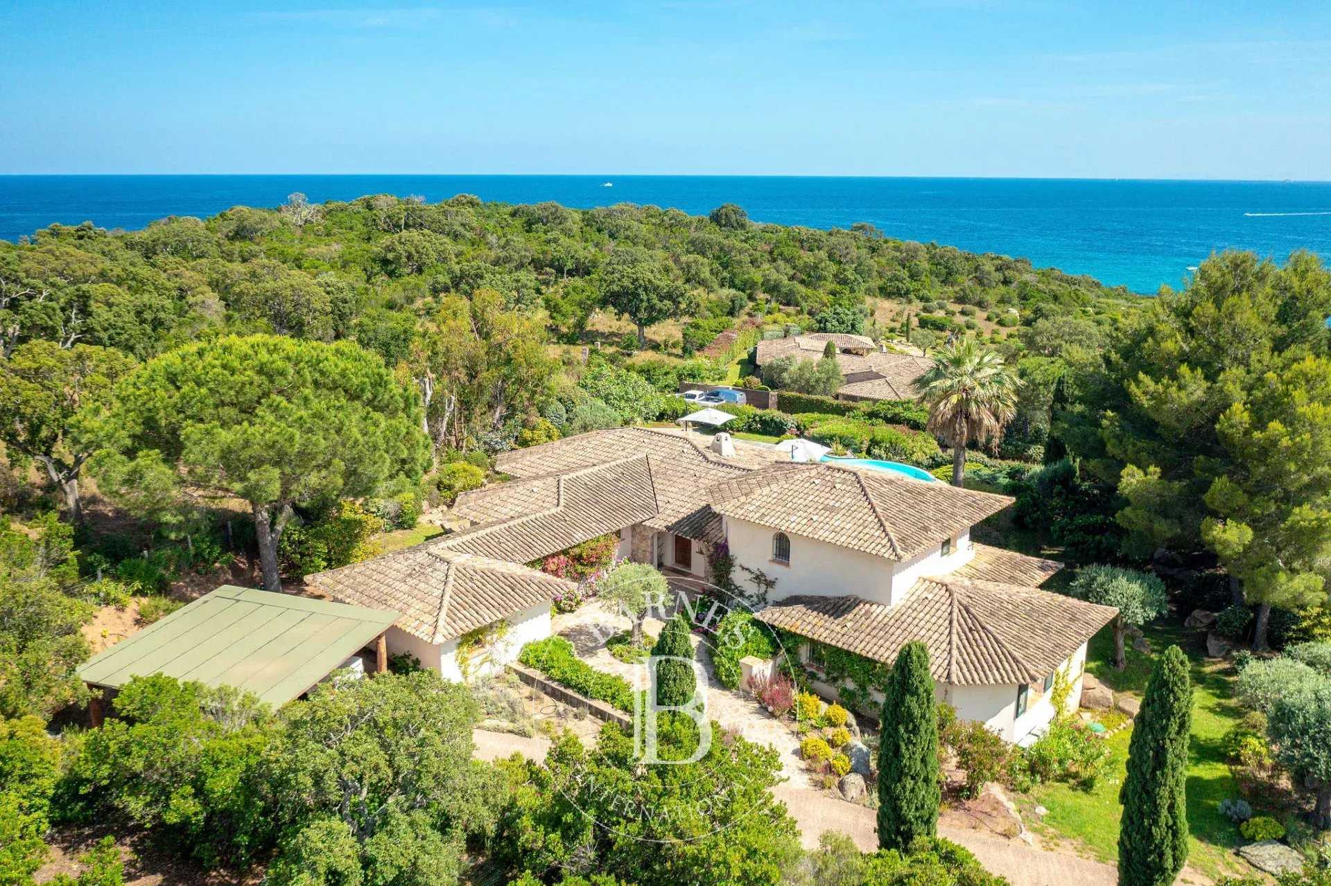 Villa Sainte-Lucie-de-Porto-Vecchio  -  ref 6908011 (picture 2)