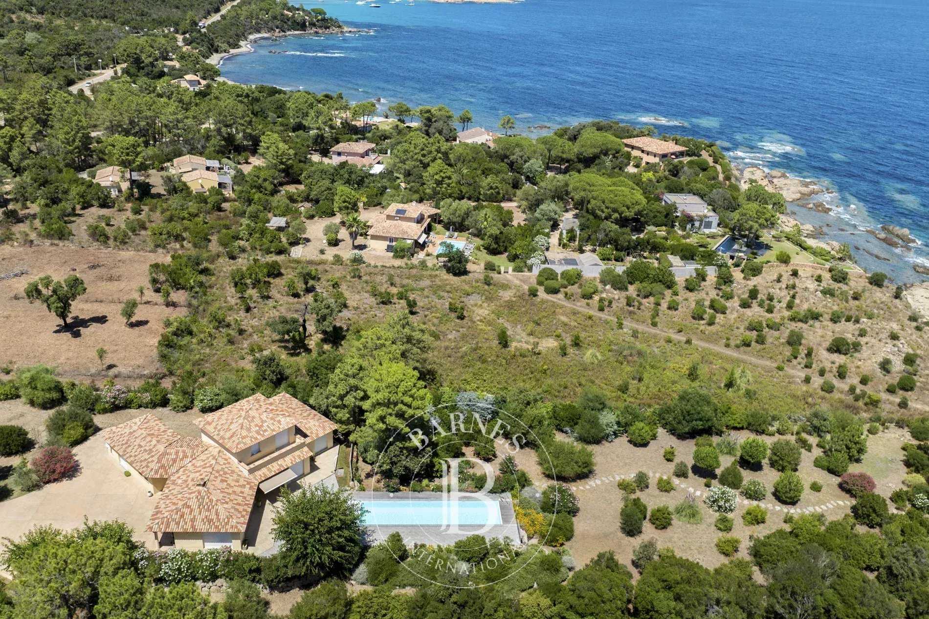 Villa Sari-Solenzara  -  ref 86118508 (picture 3)