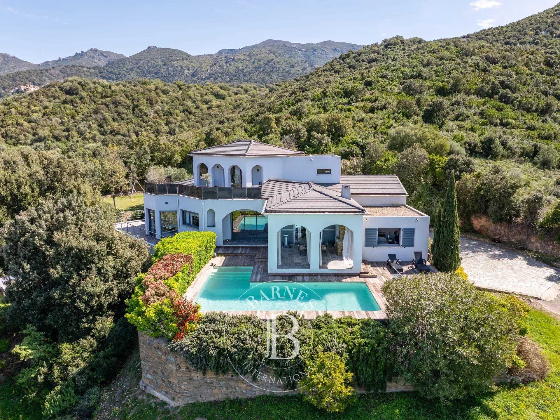 Villa Saint-Florent  -  ref 85679349 (picture 2)
