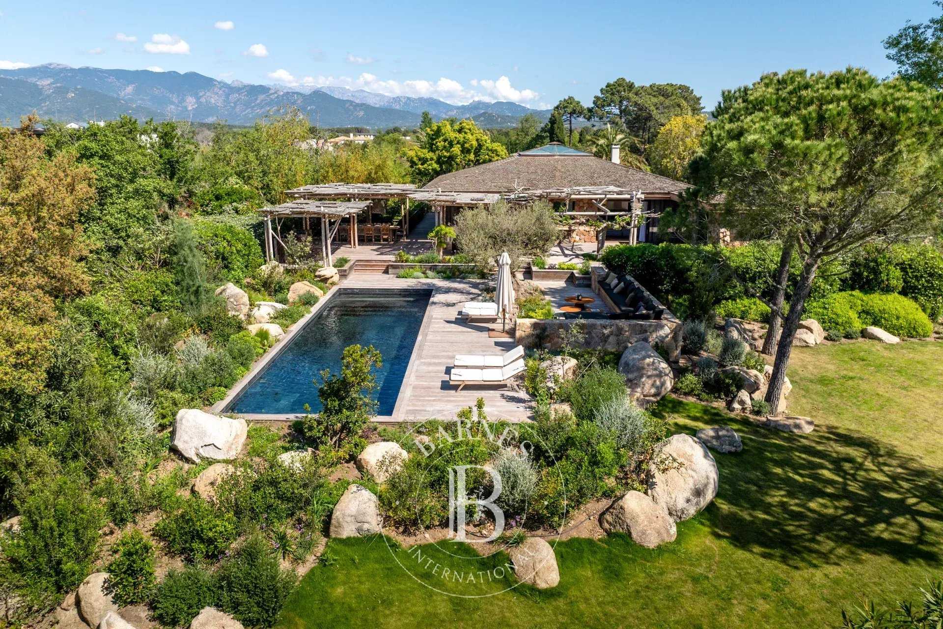 Villa Porto-Vecchio  -  ref 85907203 (picture 2)
