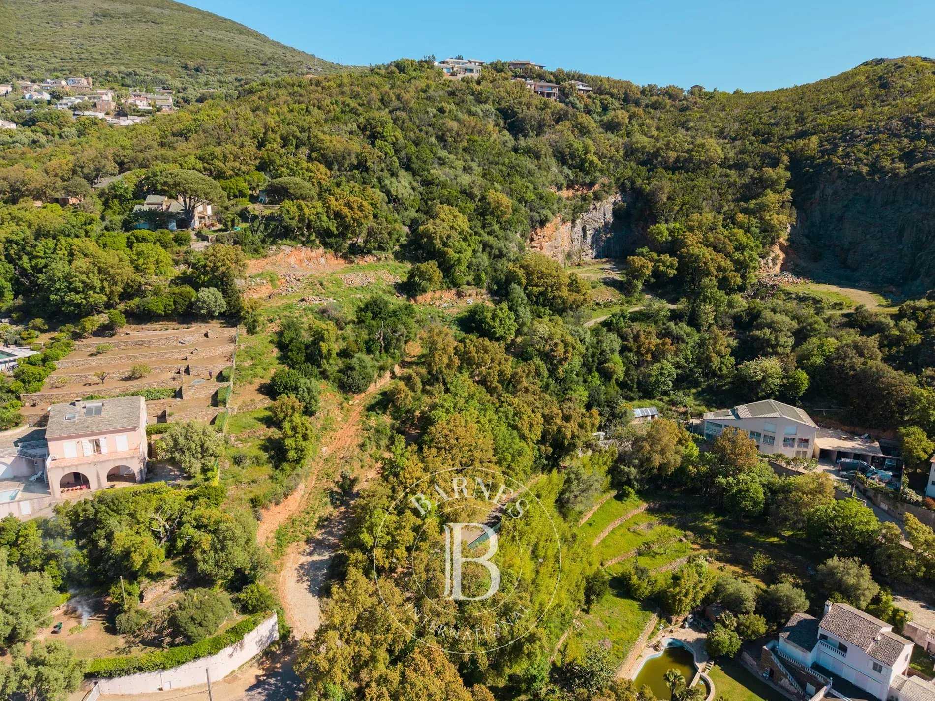 Terrain constructible Santa-Maria-di-Lota  -  ref 86068547 (picture 2)