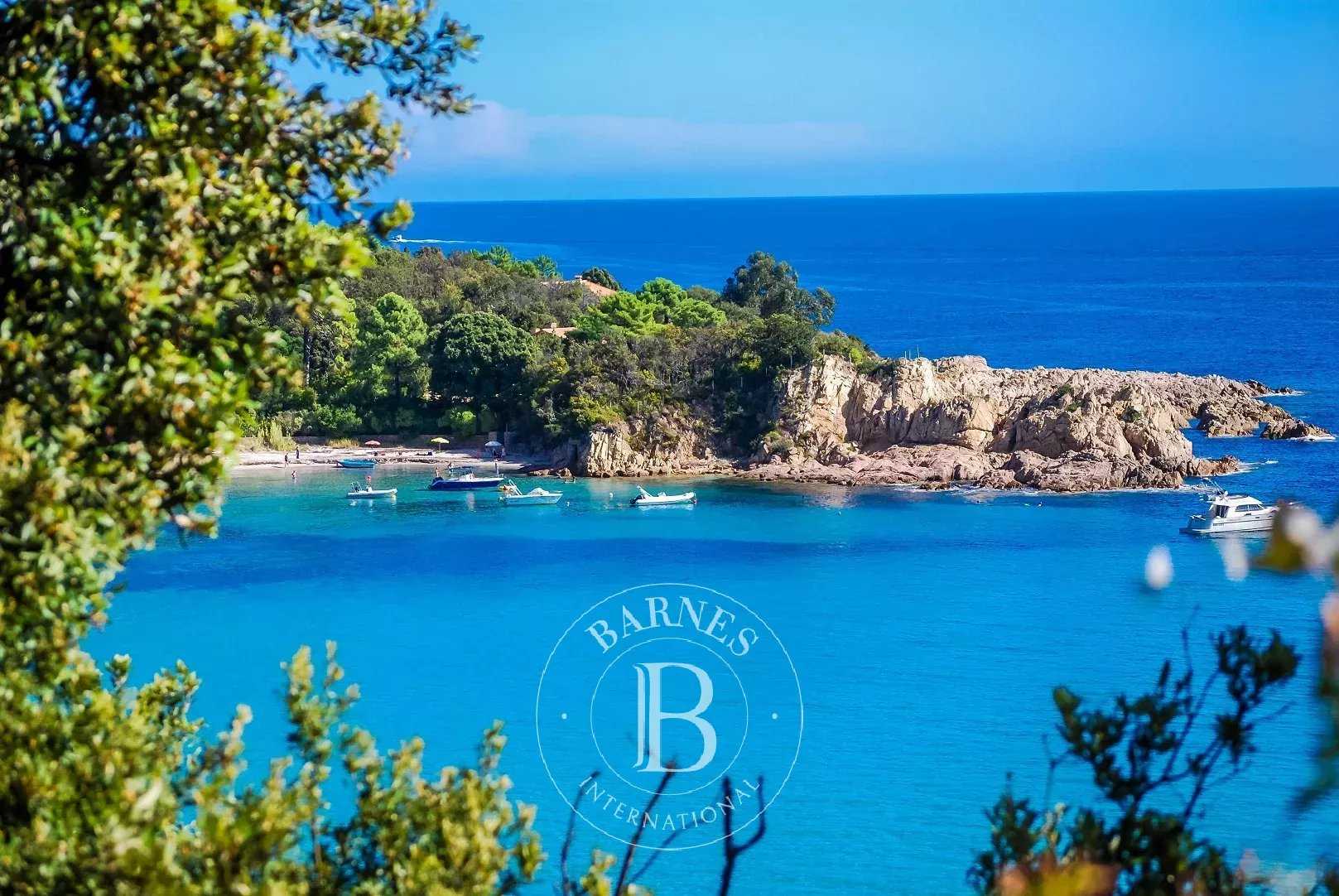 Palacete Porto-Vecchio  -  ref 86158957 (picture 2)