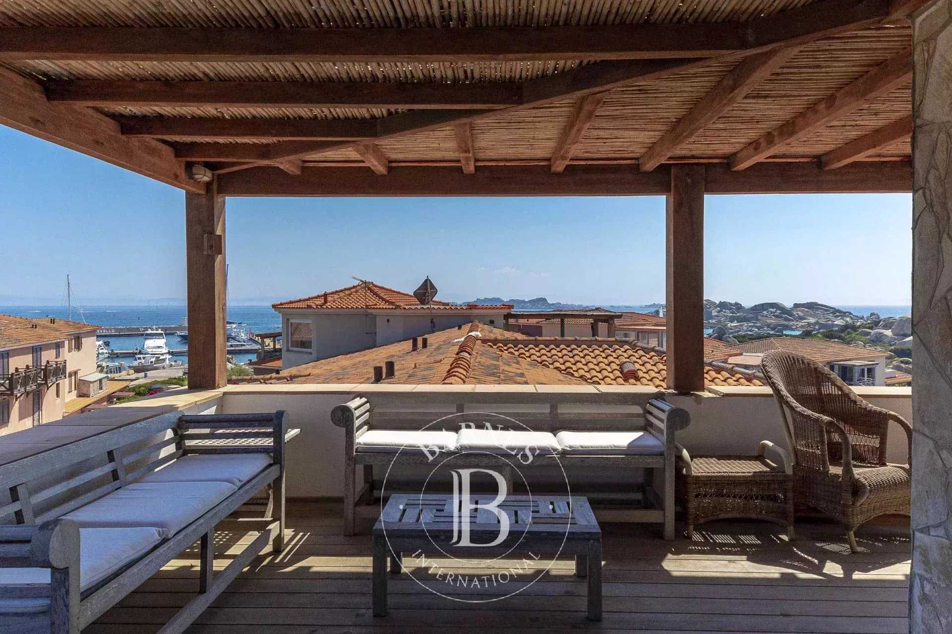 Penthouse Bonifacio  -  ref 85825441 (picture 2)
