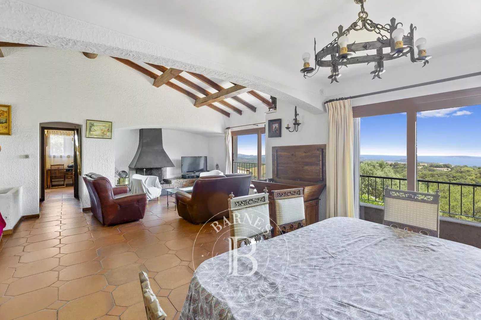 Villa Porto-Vecchio  -  ref 86001677 (picture 3)