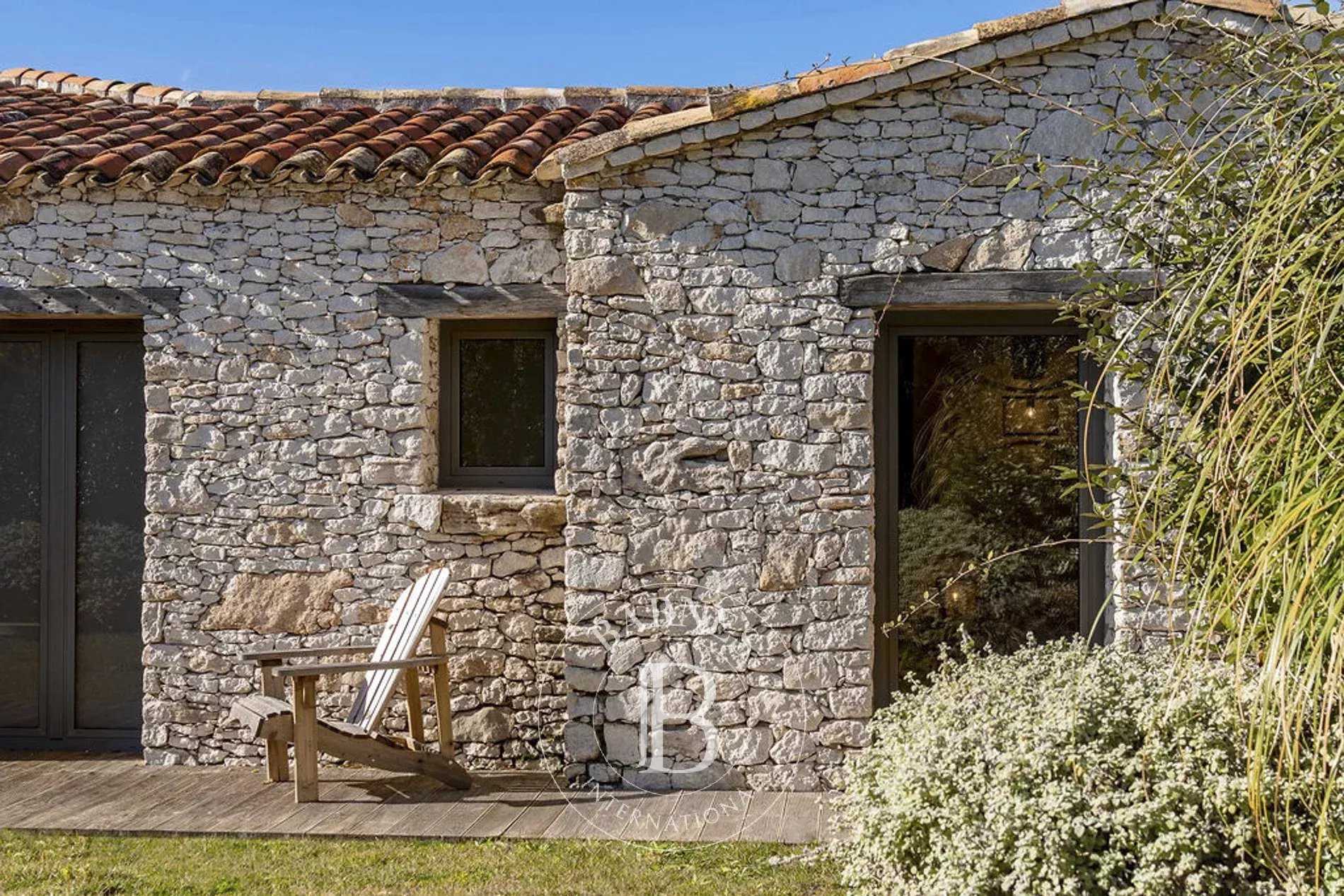 Villa Bonifacio  -  ref 85612719 (picture 1)