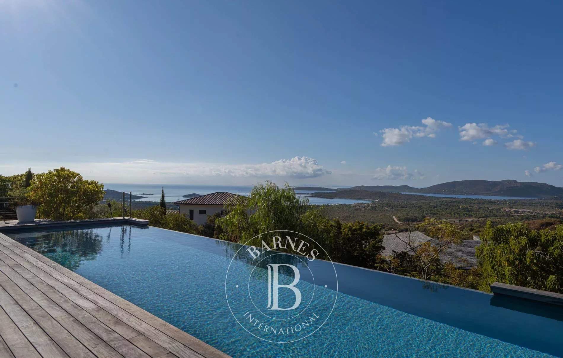 Saint-Cyprien, villa 6 bedrooms, swimming pool, panoramic sea view, near beach picture 1