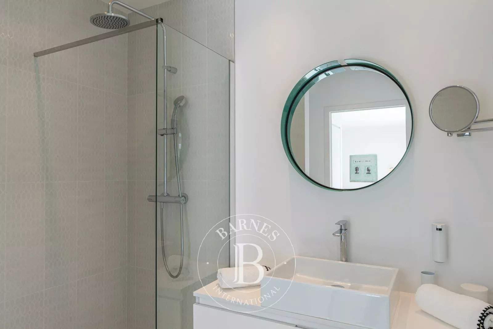 Sainte-Lucie-de-Porto-Vecchio  - Villa 6 Pi&egrave;ces 5 Chambres - picture 15