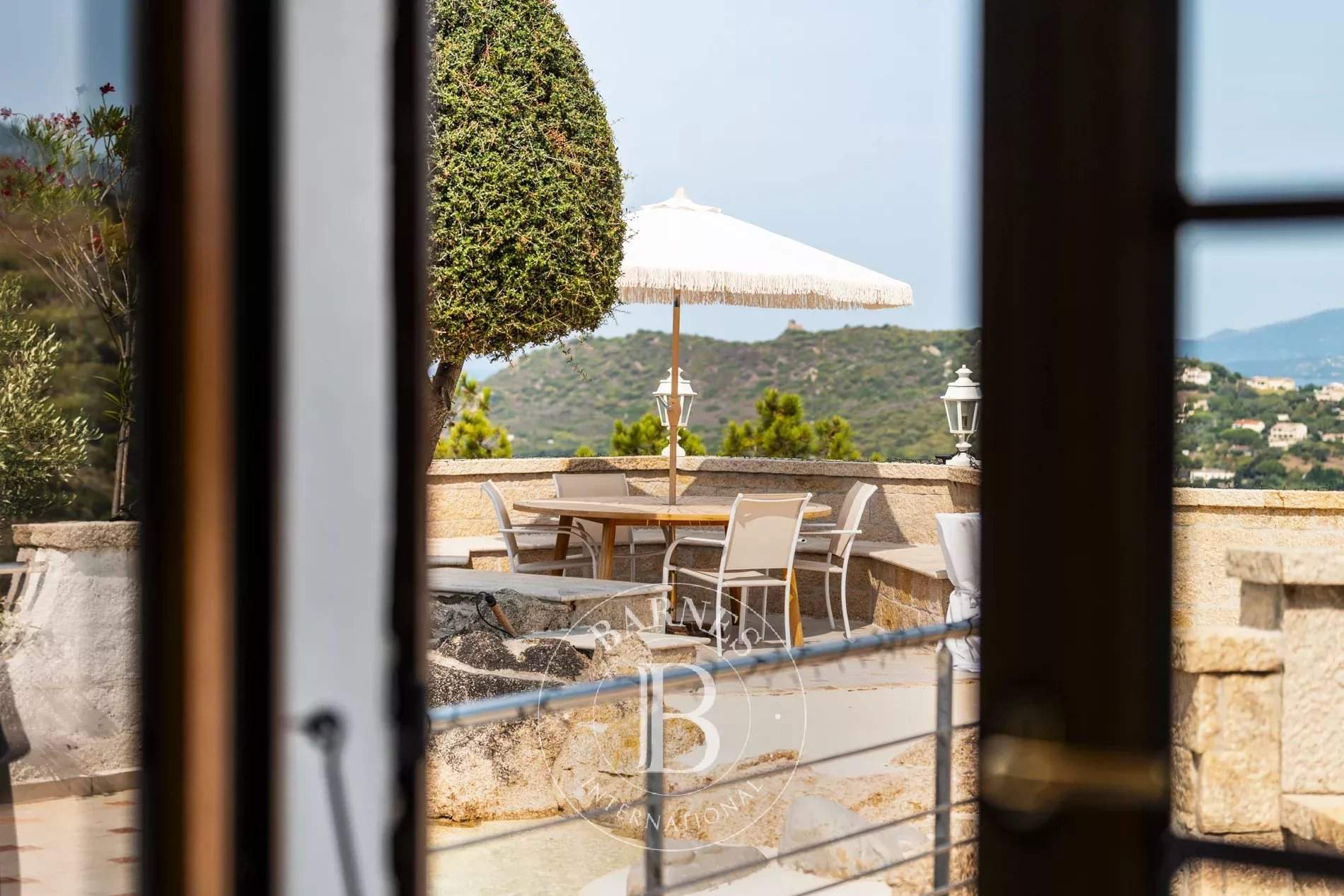 Ajaccio  - Villa 8 Pièces 3 Chambres - picture 17