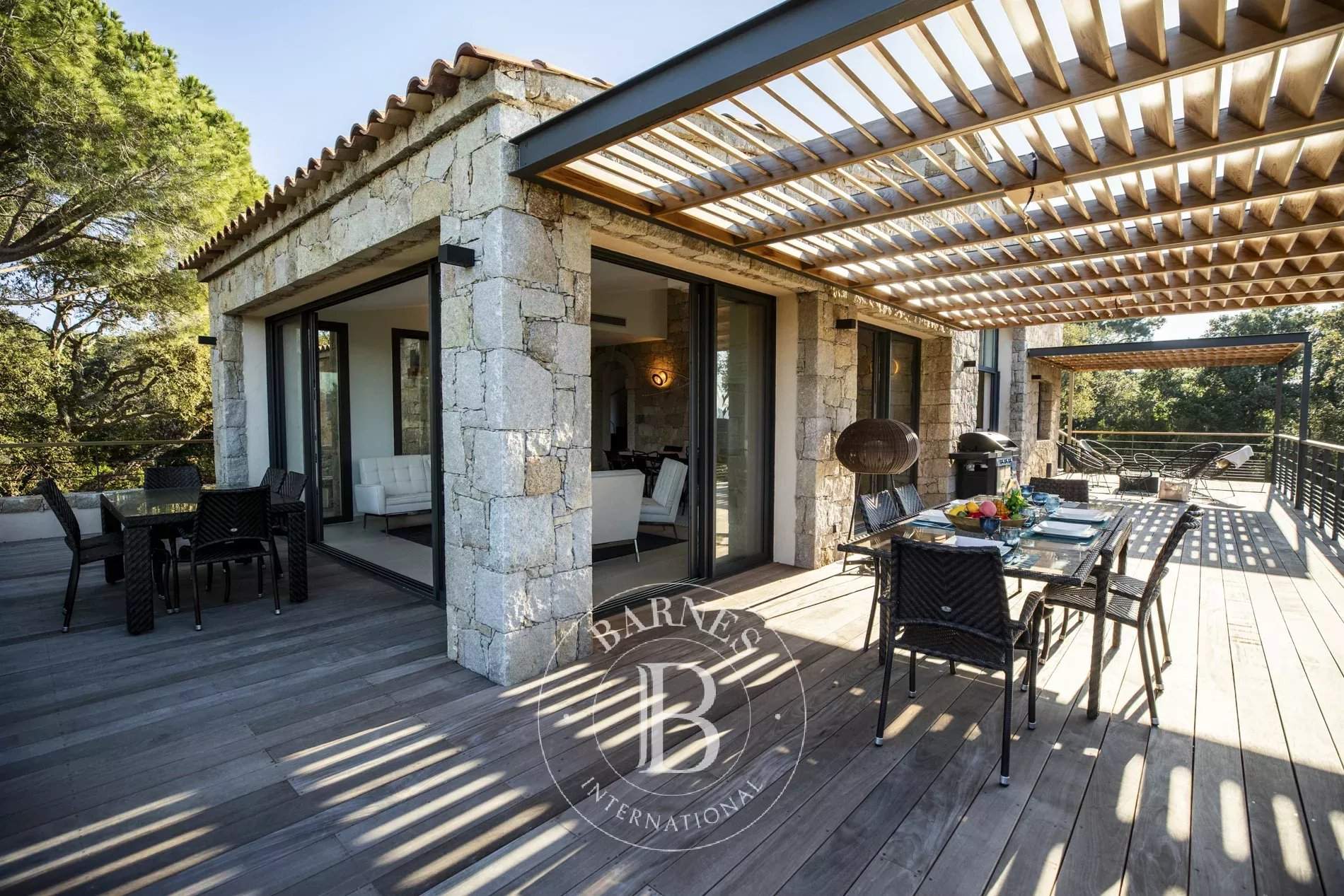 Porto-Vecchio, Domaine de Cala Rossa, villa 8 chambres, piscine et plage à pied picture 18