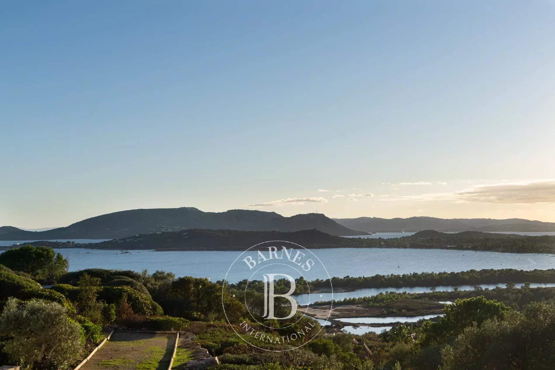 Porto Vecchio, Arasu, 6-Bedroom Villa, Sea View, Pool, Near the Beach picture 14