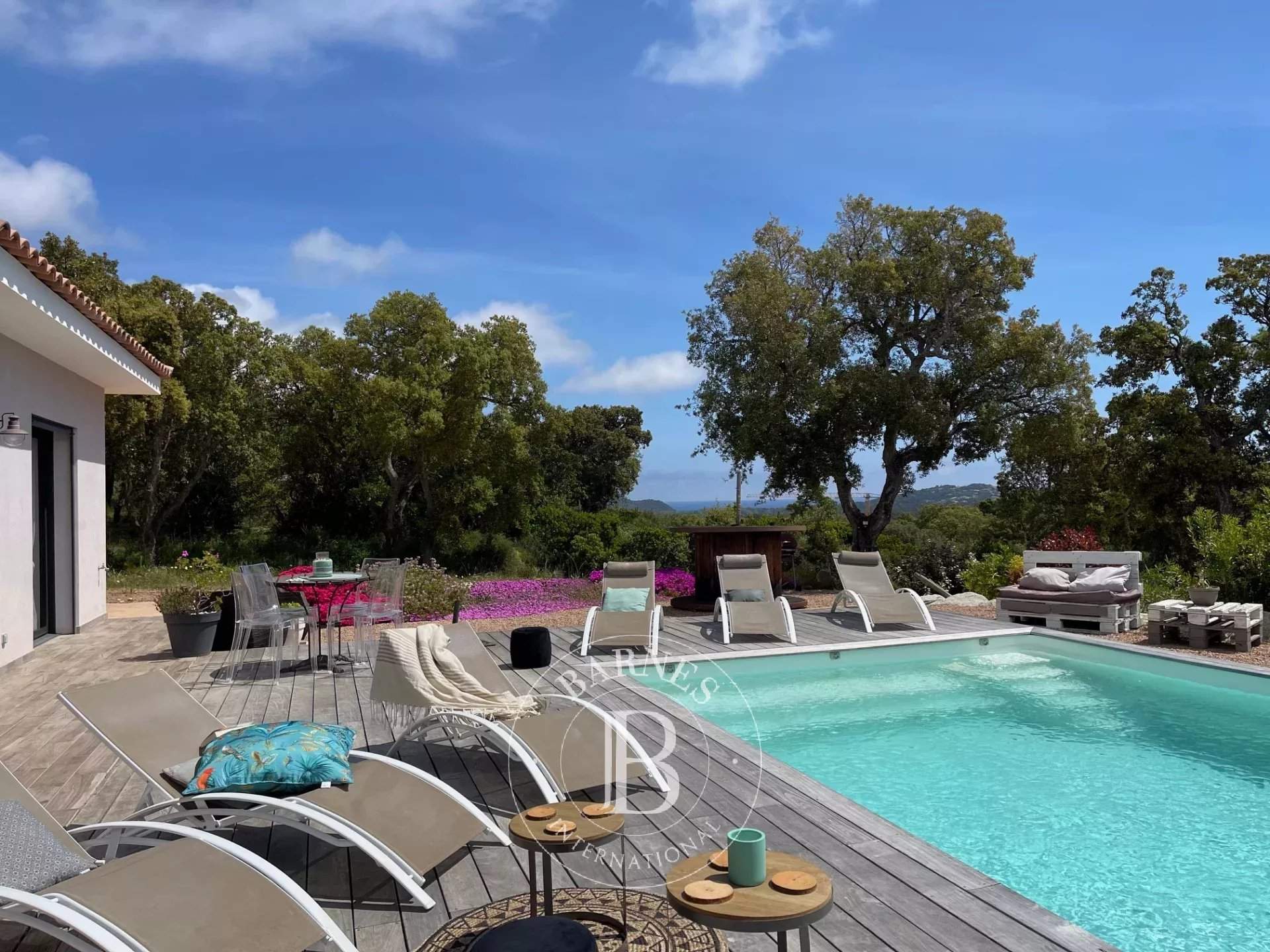 Sainte-Lucie-de-Porto-Vecchio  - Villa 5 Pièces 4 Chambres - picture 4