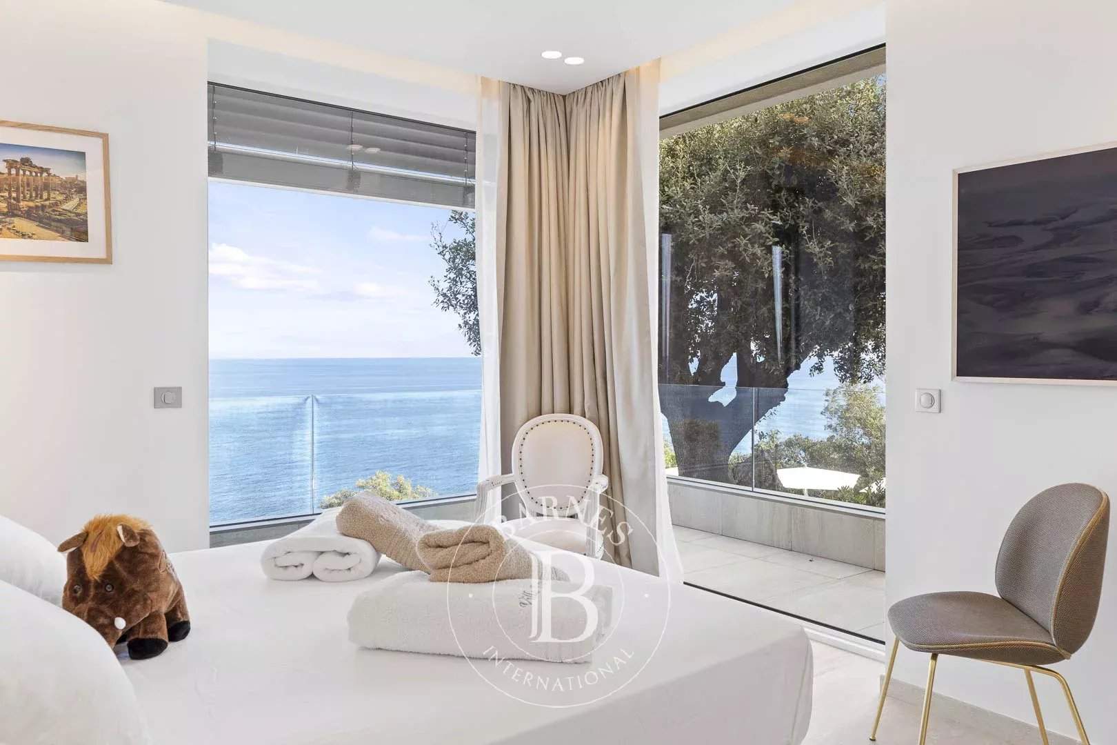 Favone, Villa, Vue mer panoramique, 7 chambres, proche plage, piscine, Cinéma, Salle de sport, Sauna, Hammam, Salle d'arcade, Terrain de pétanque picture 12