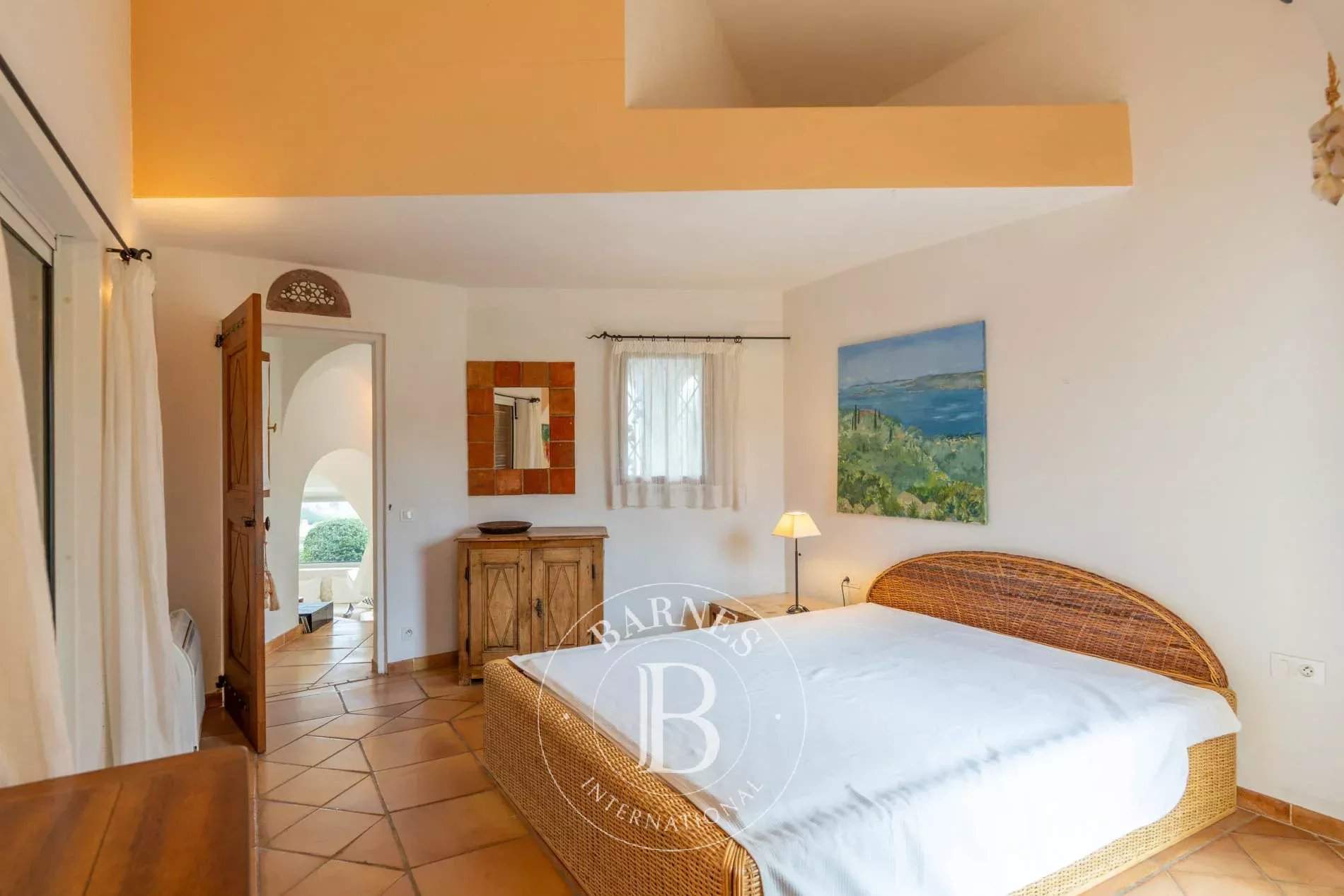 Sainte-Lucie-de-Porto-Vecchio  - Villa 9 Cuartos 4 Habitaciones - picture 14