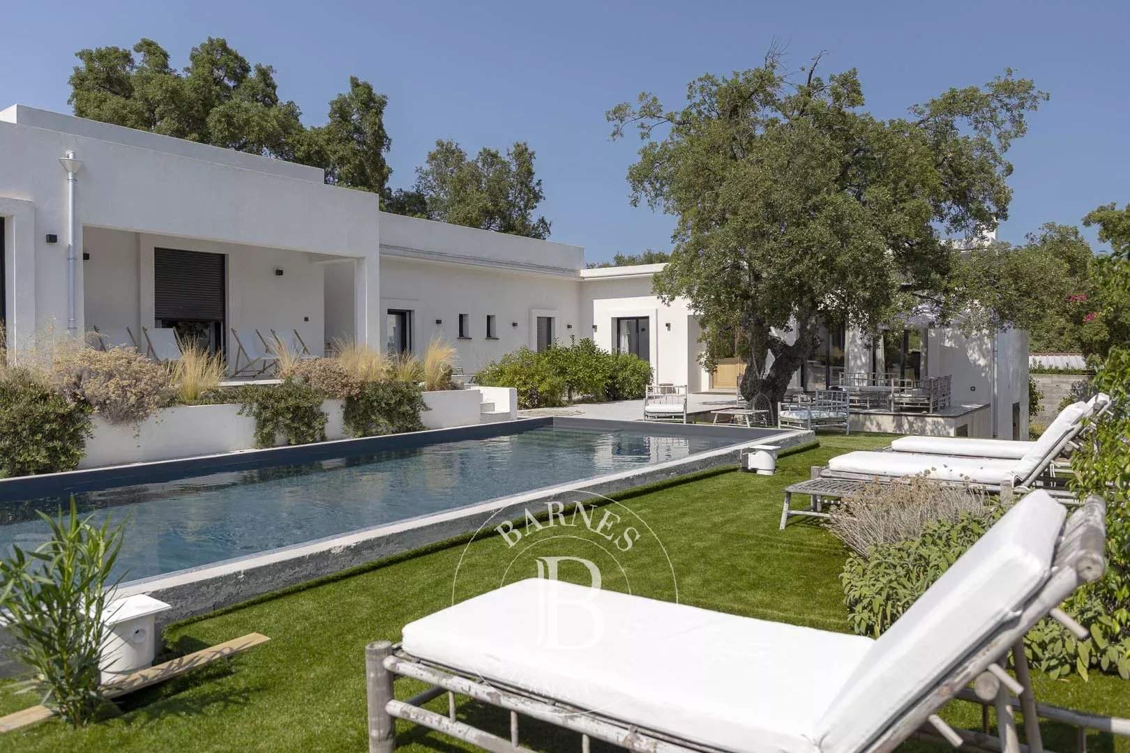 Sainte-Lucie-de-Porto-Vecchio  - Villa 4 Bedrooms - picture 2