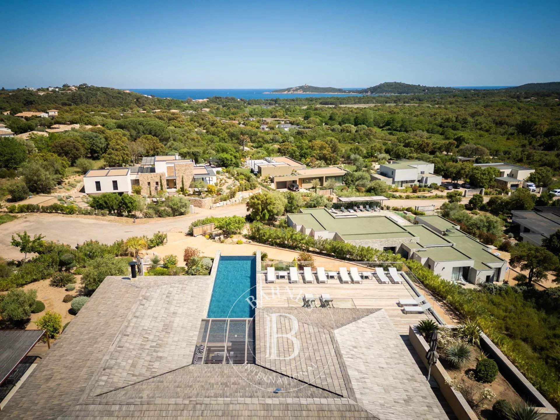 Sainte-Lucie-de-Porto-Vecchio  - Villa 5 Bedrooms - picture 3