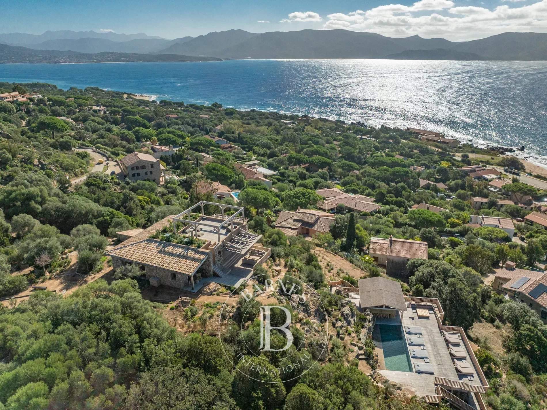 Olmeto, Villa contemporaine, vue mer et montagnes, 6 chambres,  piscine, proche plage picture 15