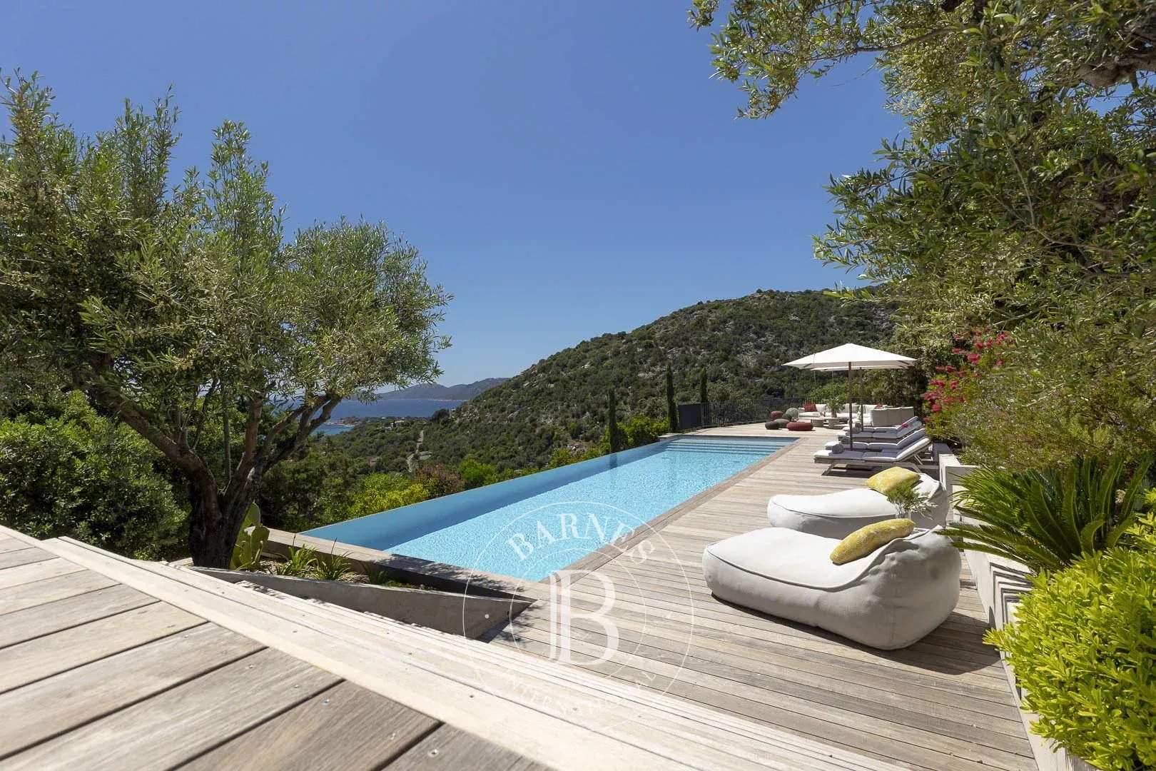 Porto-Vecchio, Palombaggia, Villa vue mer panoramique, 6 chambres, piscine chauffée, plage à pied picture 5