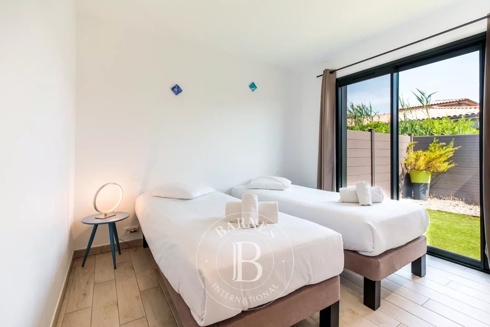 Lecci  - Villa 4 Pi&egrave;ces 3 Chambres - picture 9