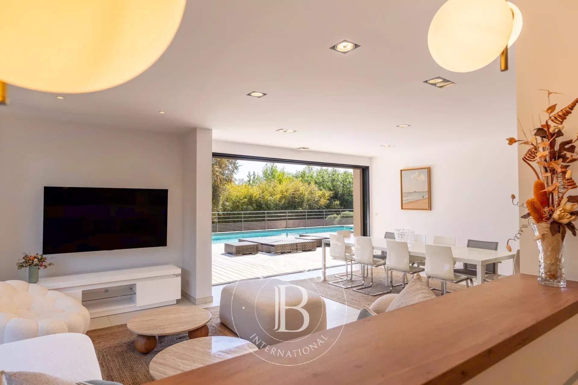 Porto Vecchio, Cala Rossa, Villa A Maredda, 5 bedrooms, swimming pool and nearby the beach, RL177 picture 9