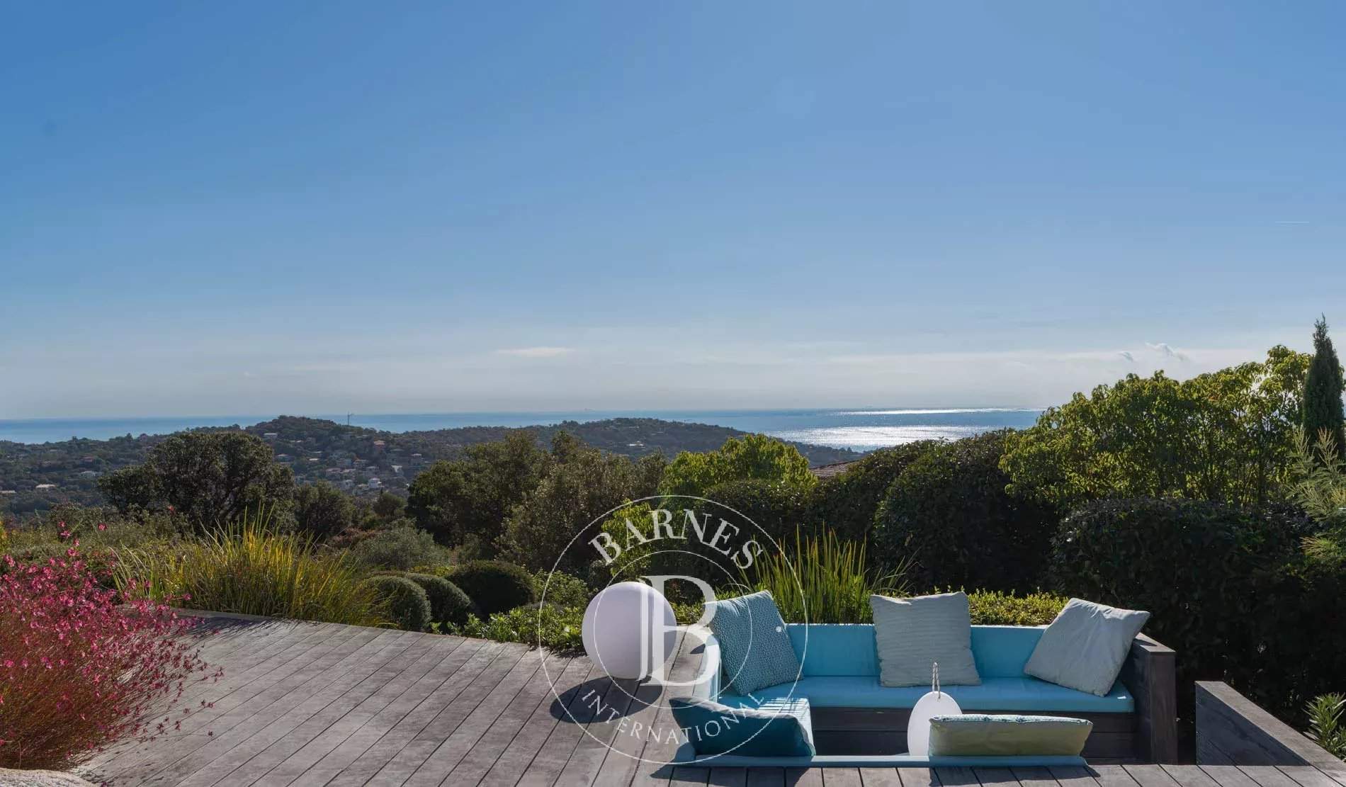 Saint-Cyprien, villa 6 bedrooms, swimming pool, panoramic sea view, near beach picture 8