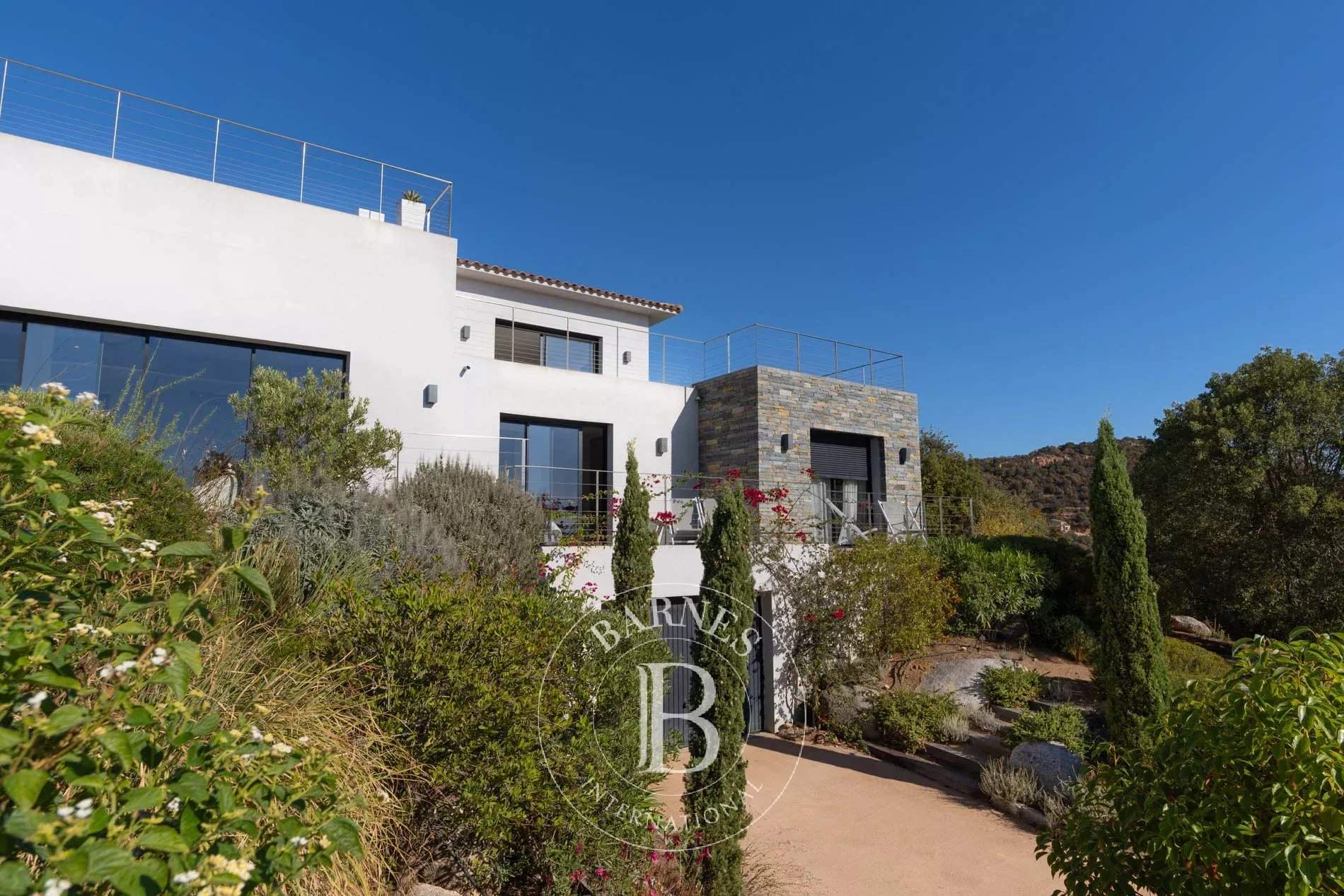 Saint-Cyprien, villa 6 bedrooms, swimming pool, panoramic sea view, near beach picture 4