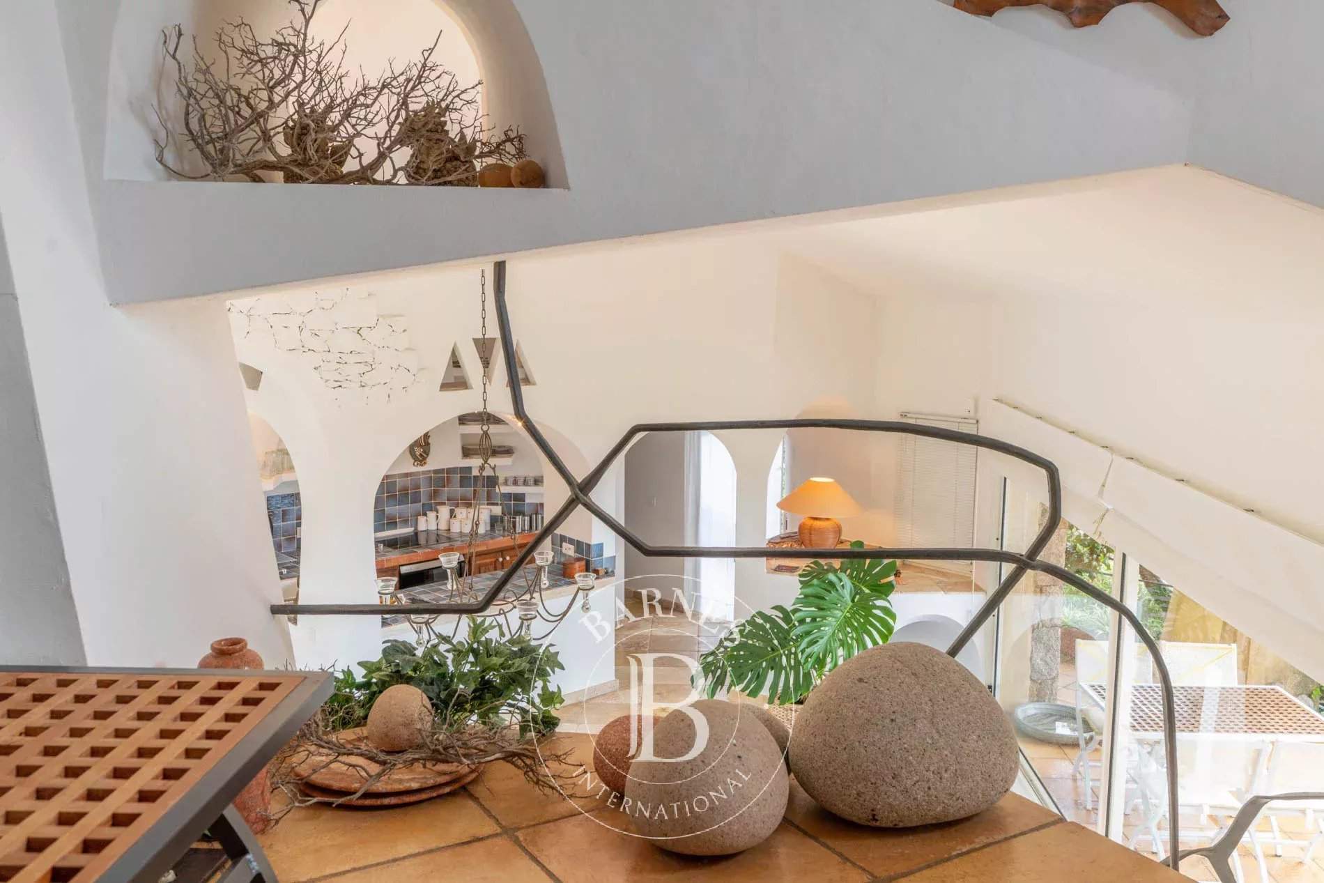 Sainte-Lucie-de-Porto-Vecchio  - Villa 9 Cuartos 4 Habitaciones - picture 11