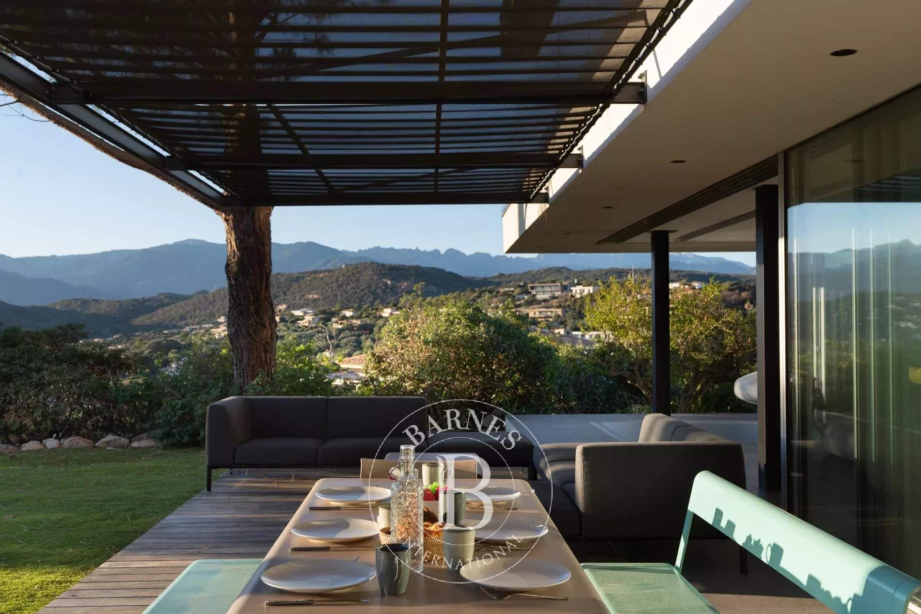 Porto Vecchio, Arasu, 6-Bedroom Villa, Sea View, Pool, Near the Beach picture 13