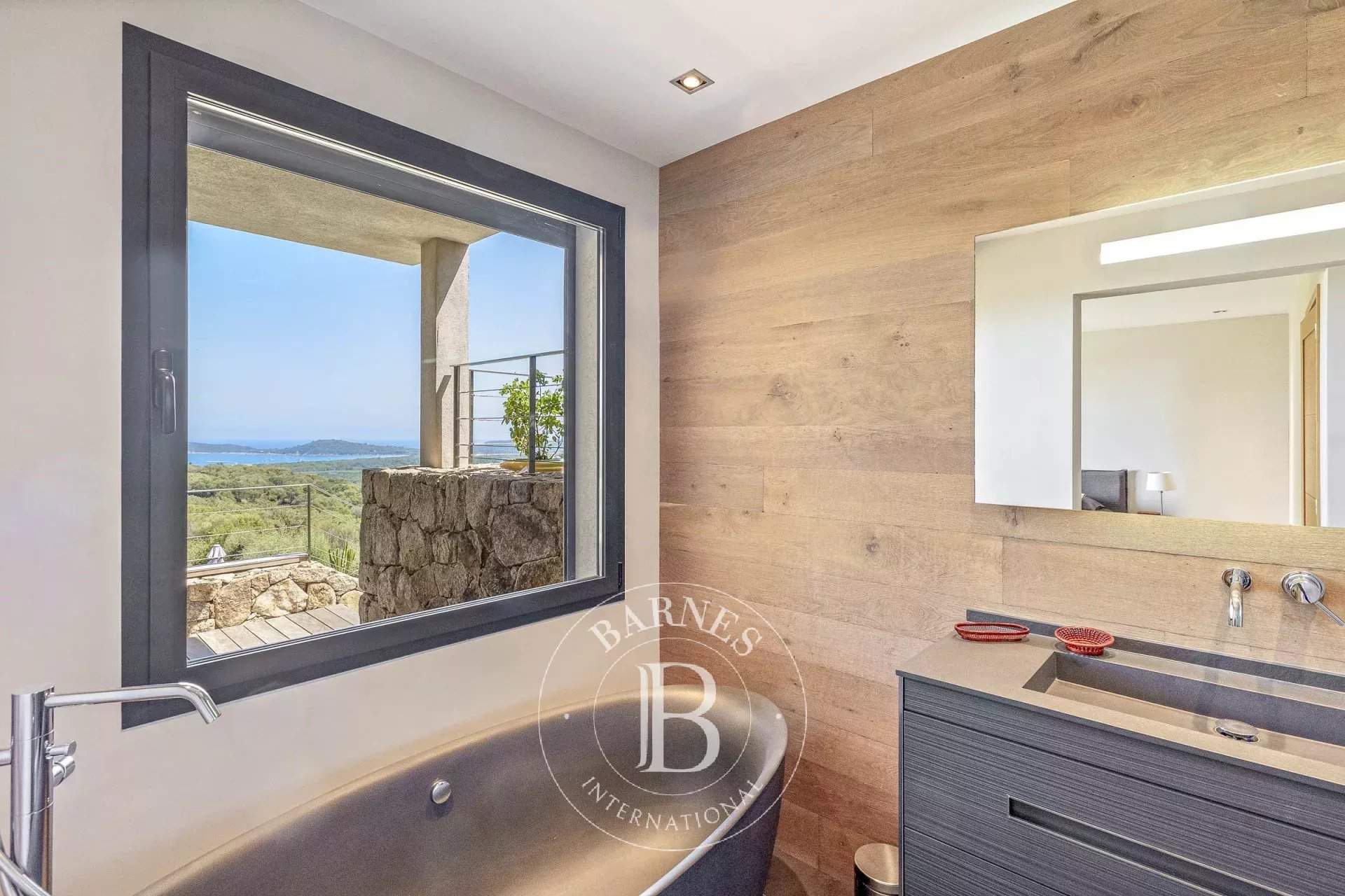 Sainte-Lucie-de-Porto-Vecchio  - Villa 5 Bedrooms - picture 15