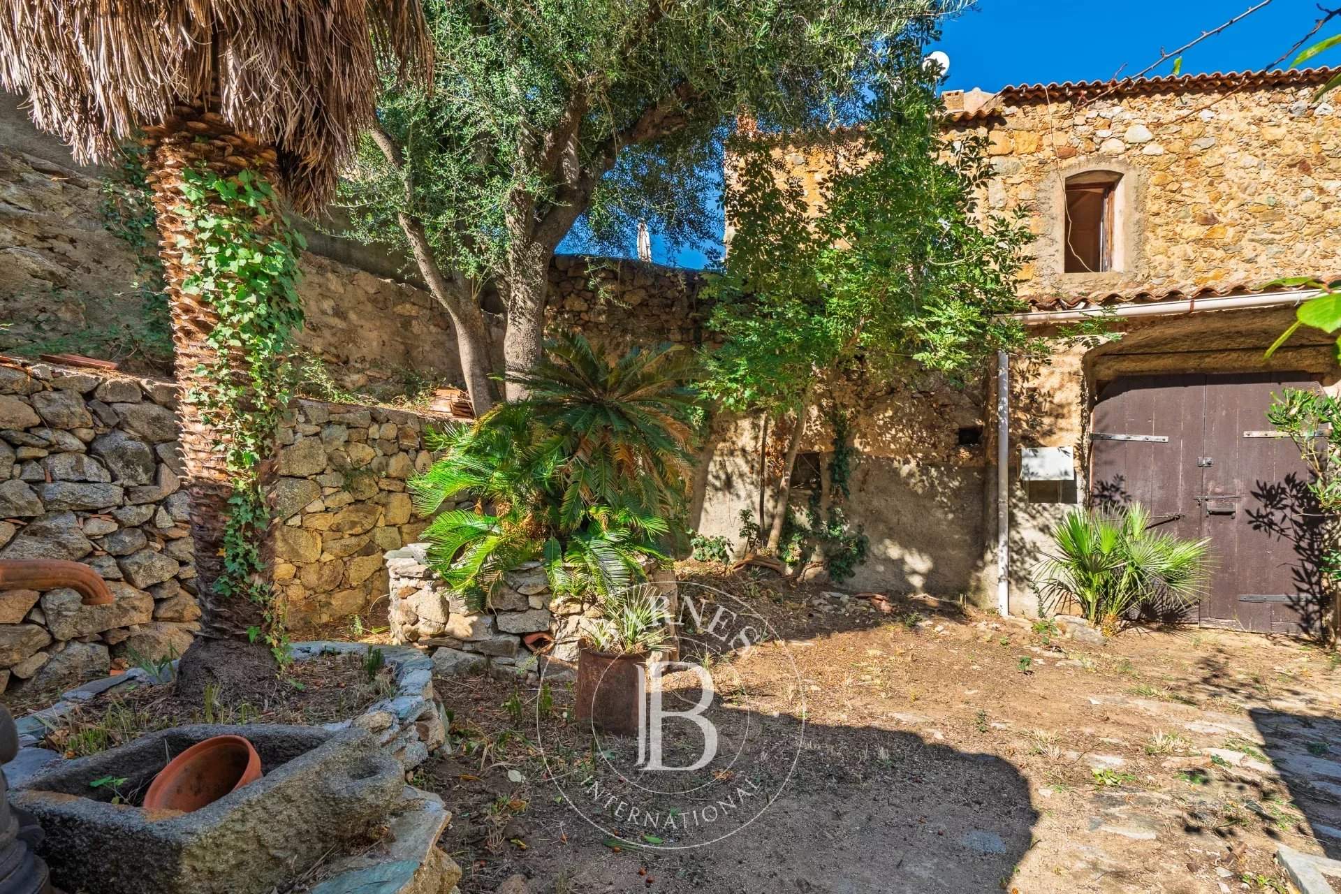 L'Île-Rousse  - Villa 12 Pièces - picture 7