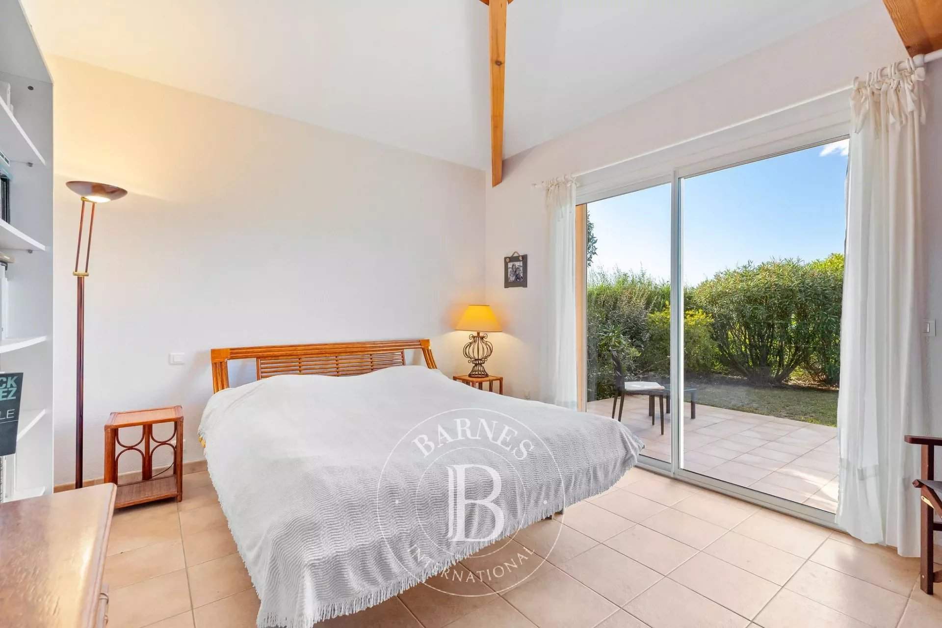 Sainte-Lucie-de-Porto-Vecchio  - Villa 6 Pi&egrave;ces 3 Chambres - picture 9