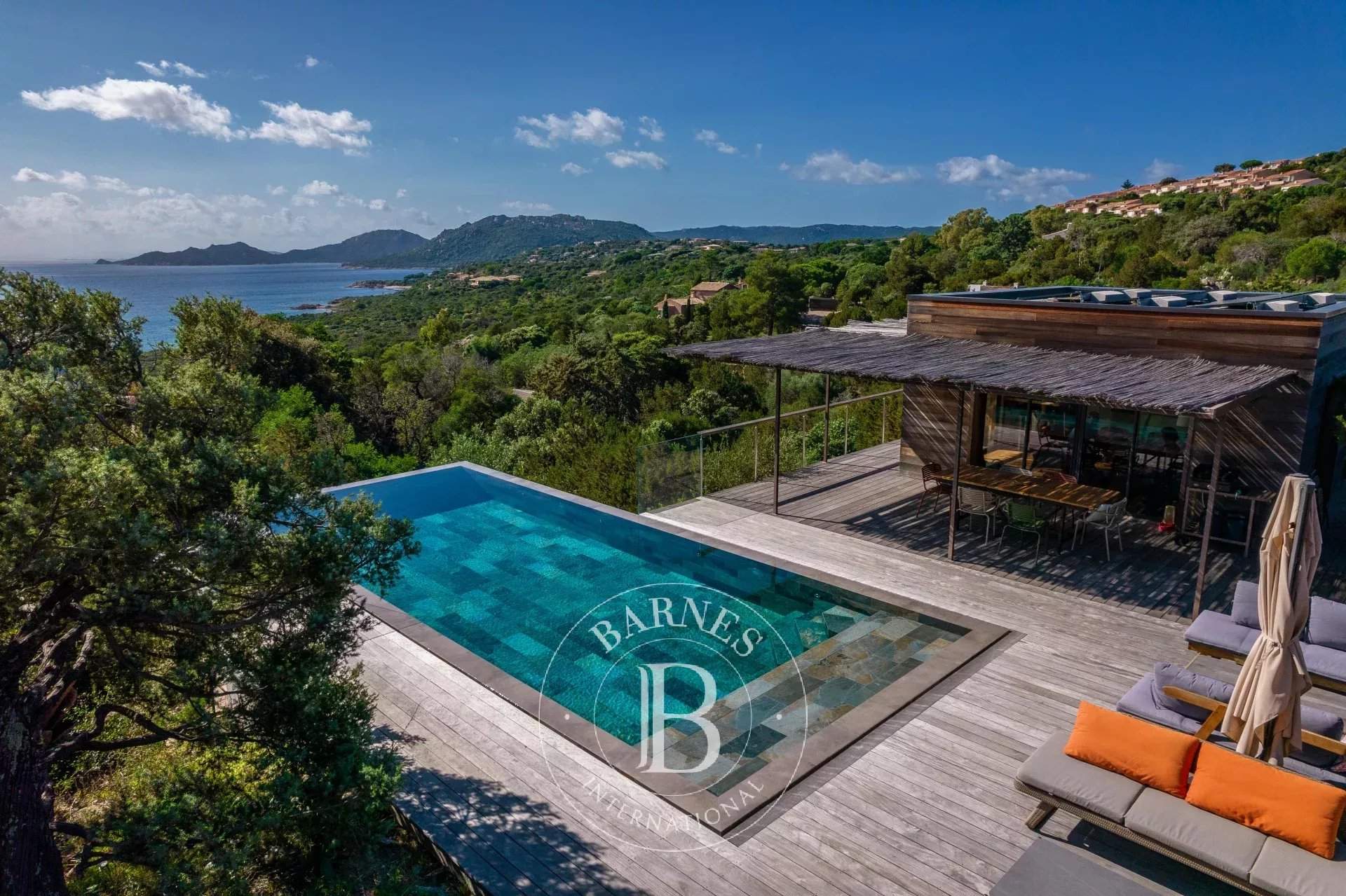 Porto-Vecchio, Palombaggia, 4 Bedroom Villa with Pool, Sea View and Close to the Beach picture 10