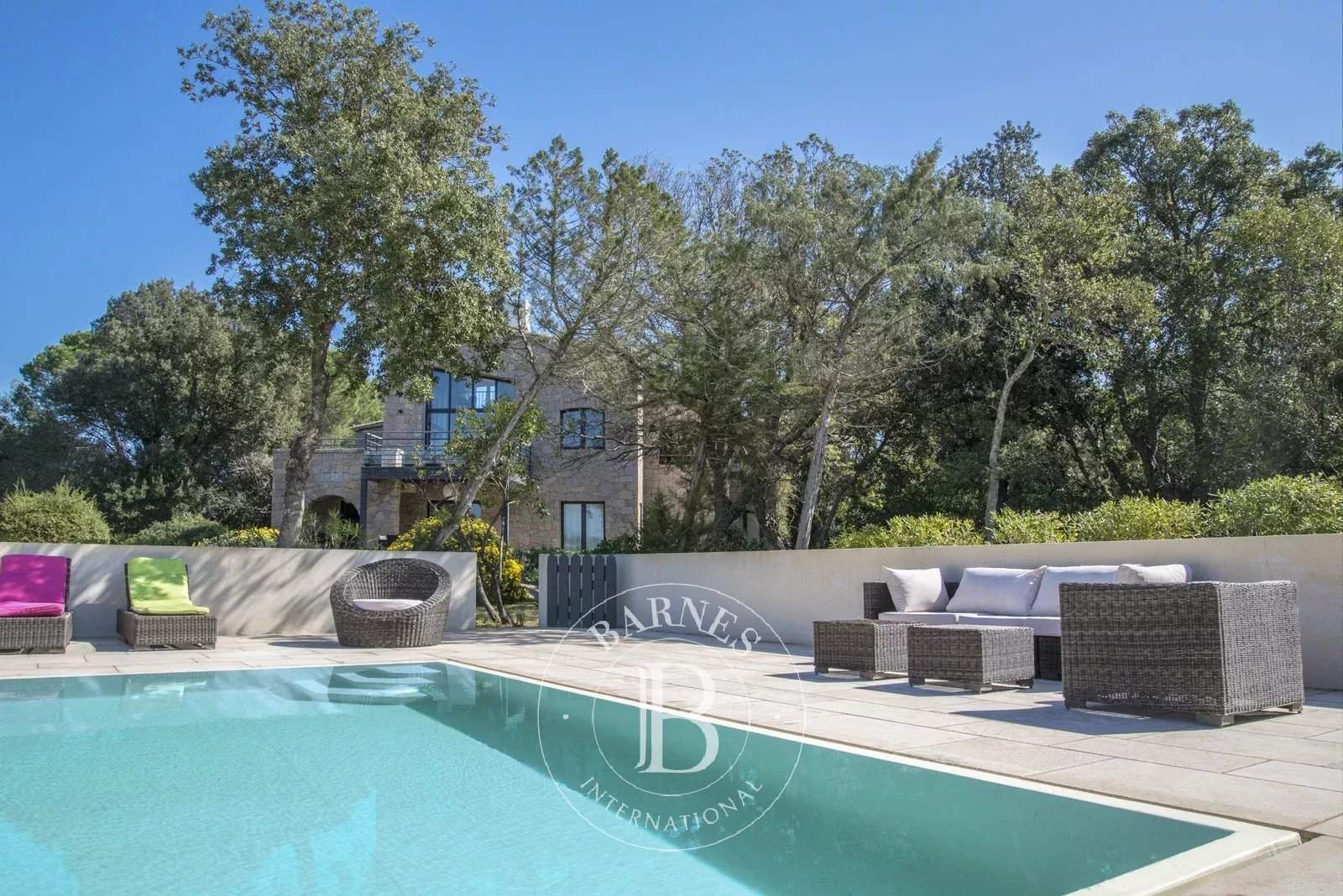 Porto-Vecchio, Domaine de Cala Rossa, villa 8 chambres, piscine et plage à pied picture 17