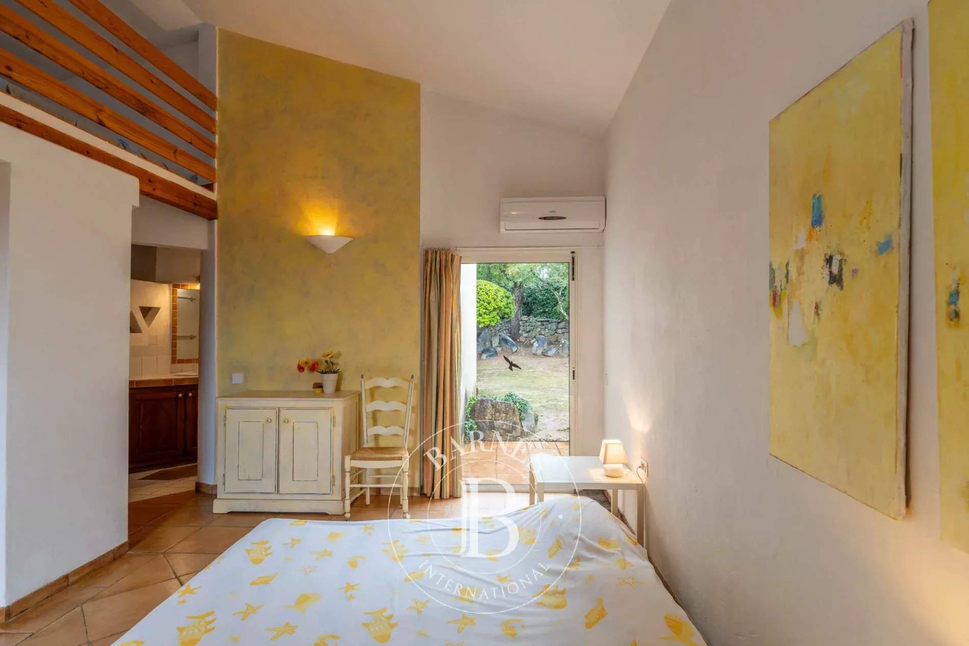 Sainte-Lucie-de-Porto-Vecchio  - Villa 9 Cuartos 4 Habitaciones - picture 17