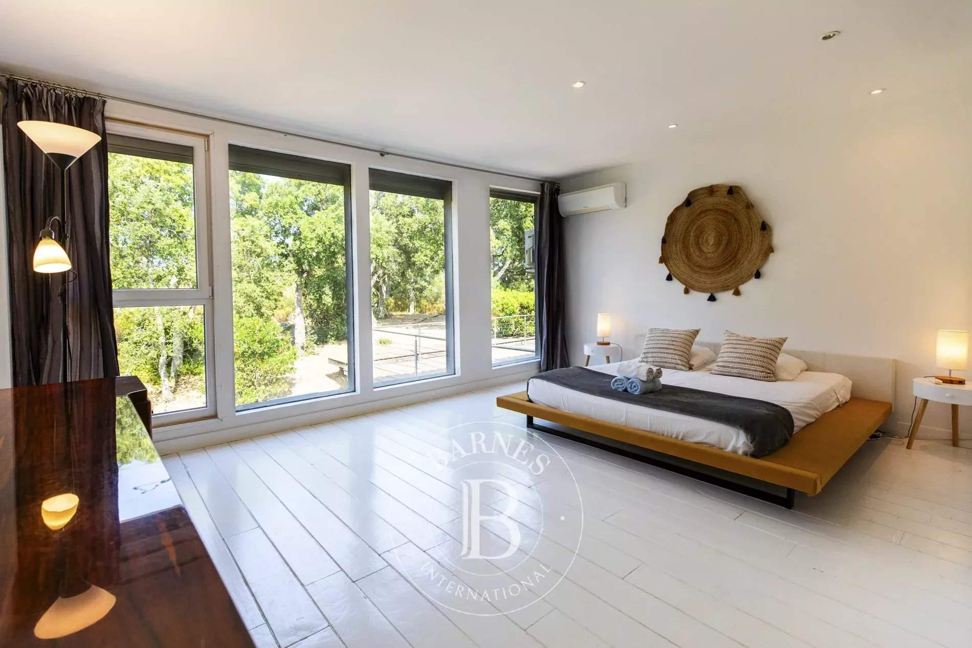 Sainte-Lucie-de-Porto-Vecchio  - Villa 9 Pi&egrave;ces 8 Chambres - picture 15